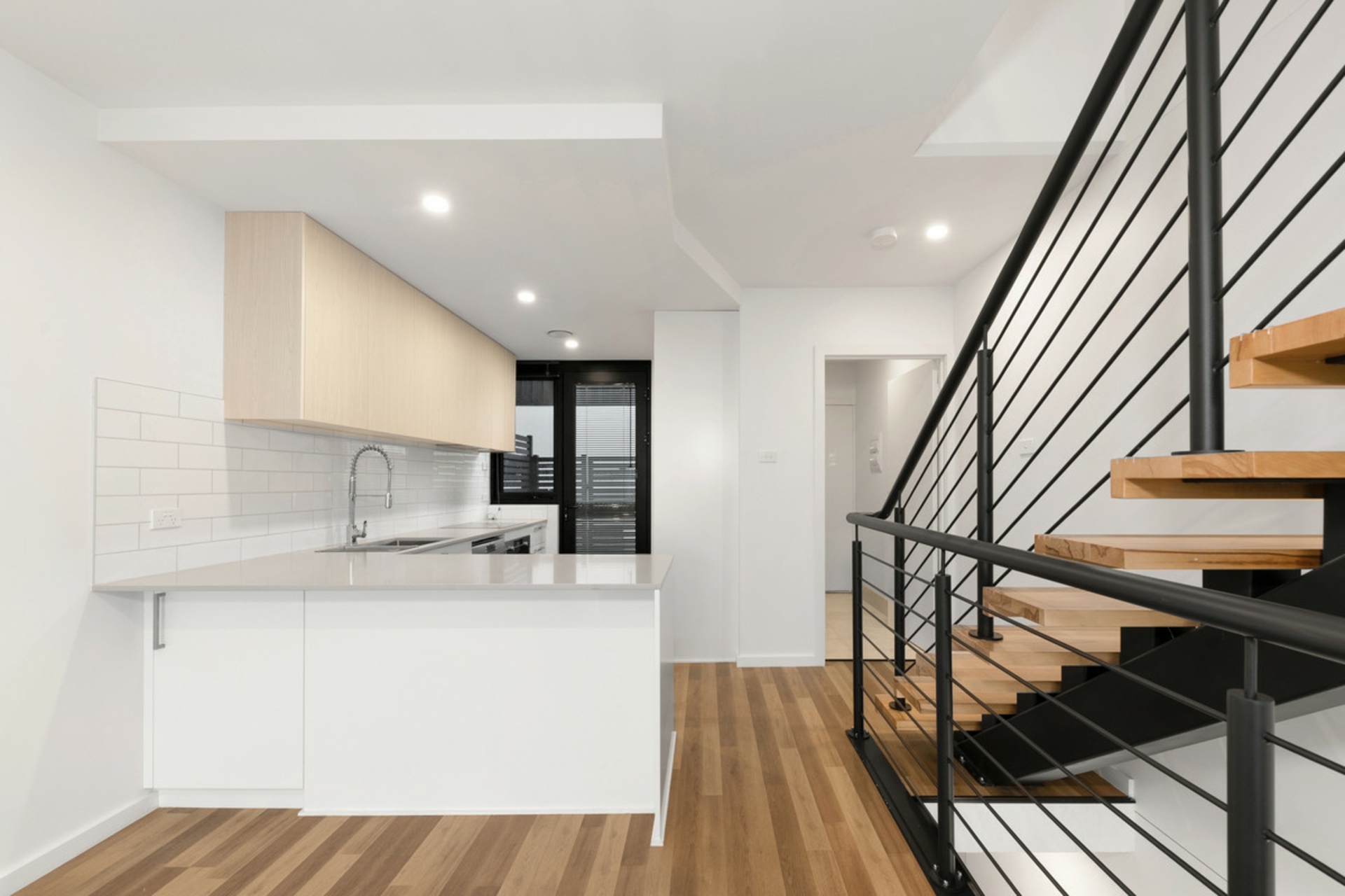 2/1 Calaby Street — photo 3 of 20