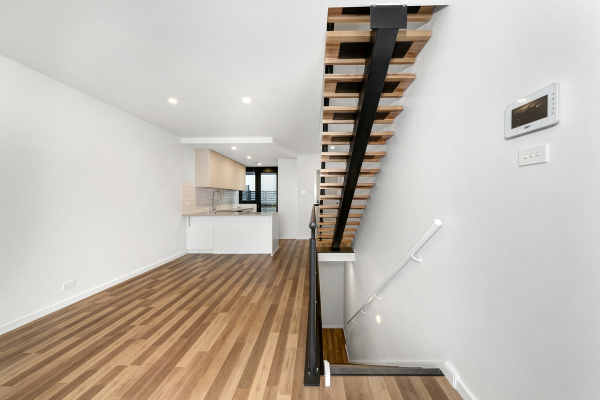 2/1 Calaby Street — photo 4 of 20