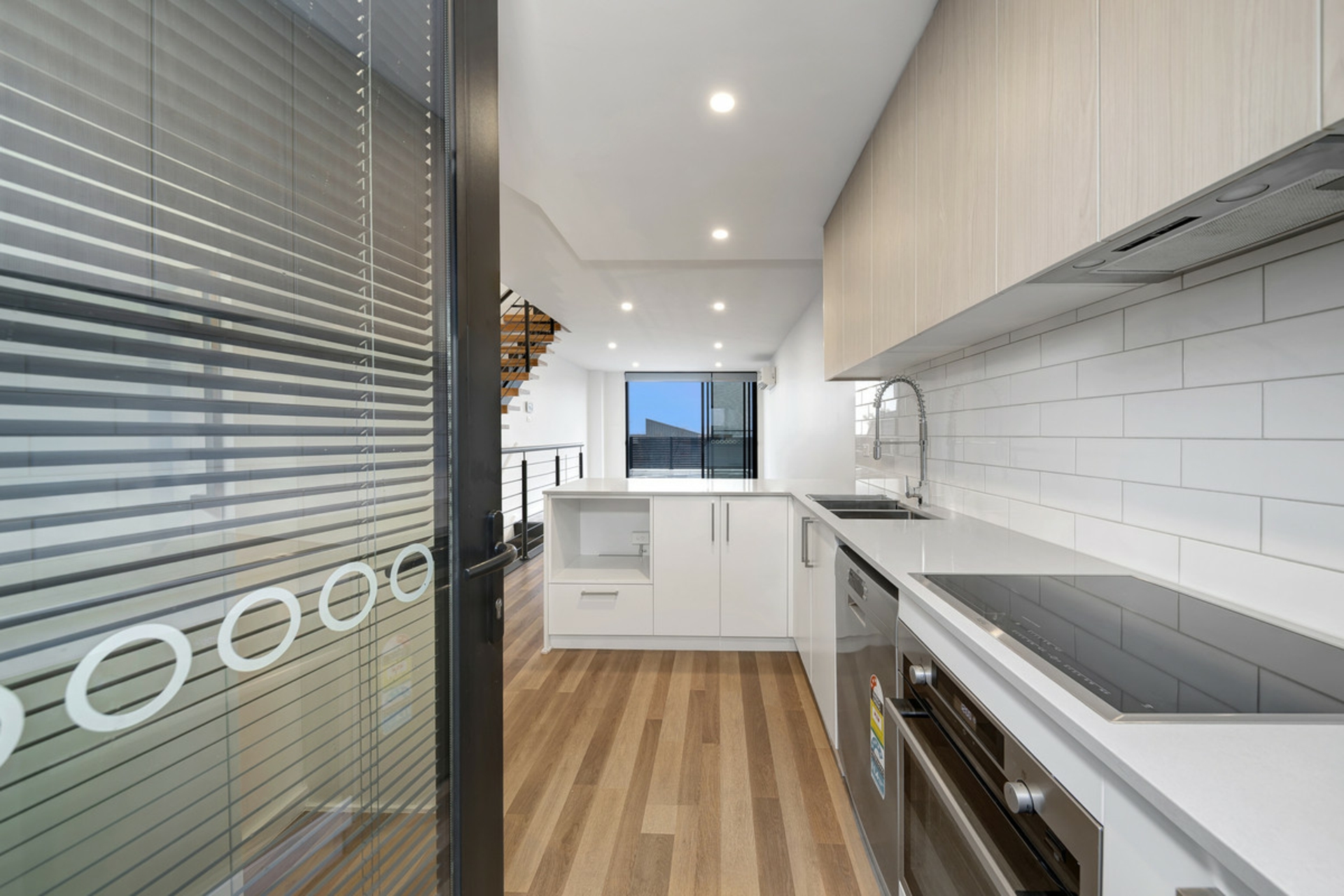 2/1 Calaby Street — photo 6 of 20