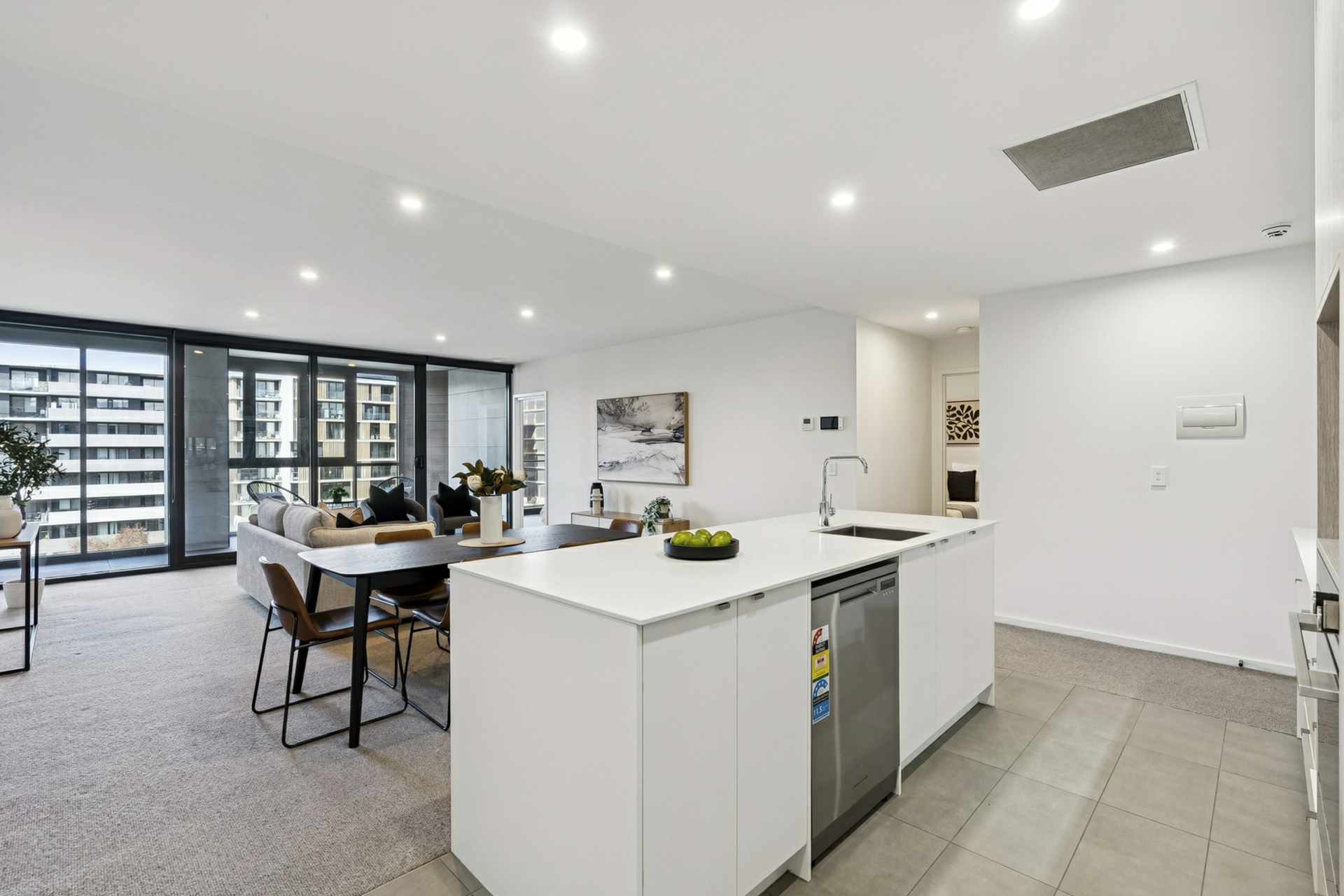 519/253 Northbourne Avenue — photo 3 of 30