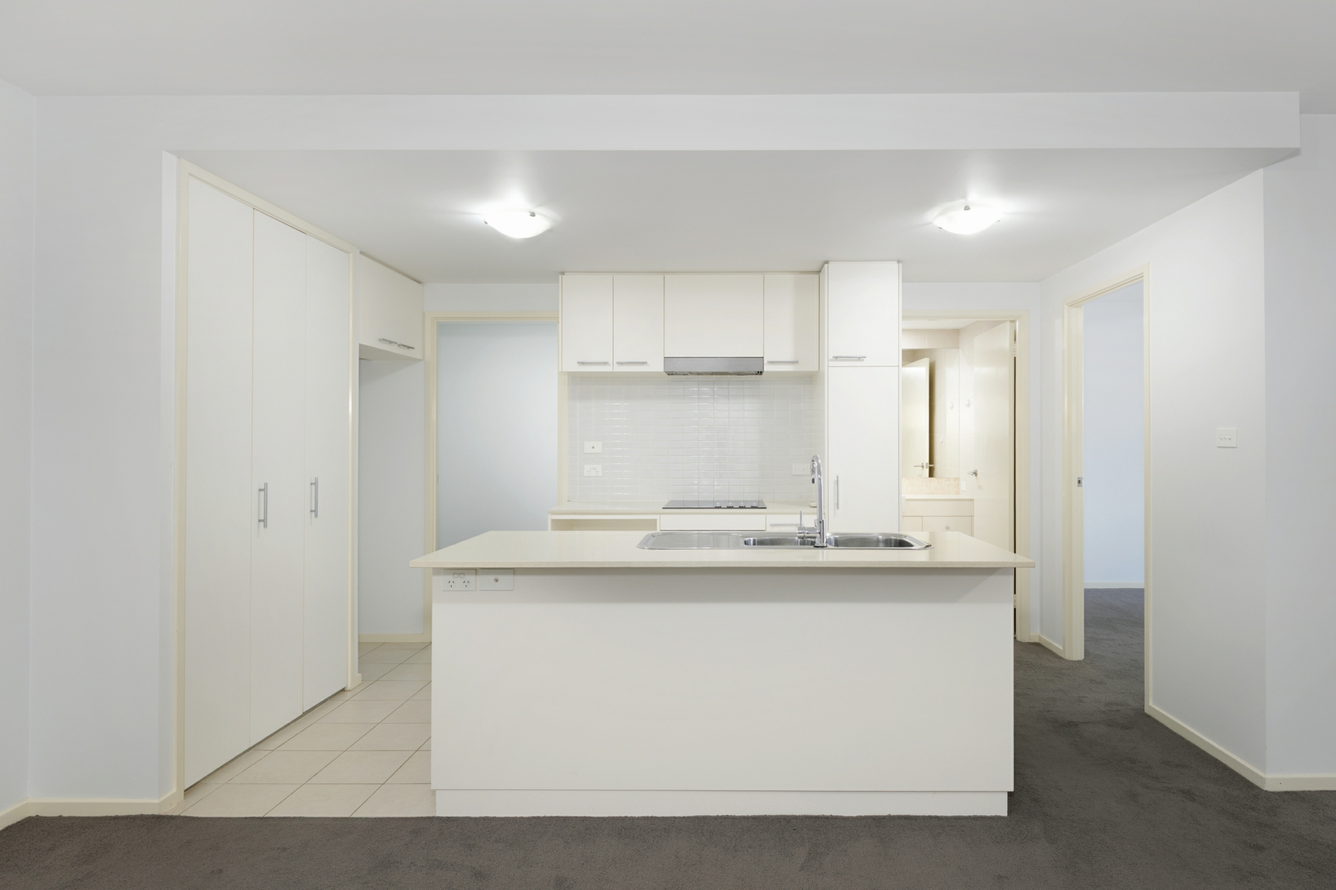 167/60 College Street — photo 3 of 17