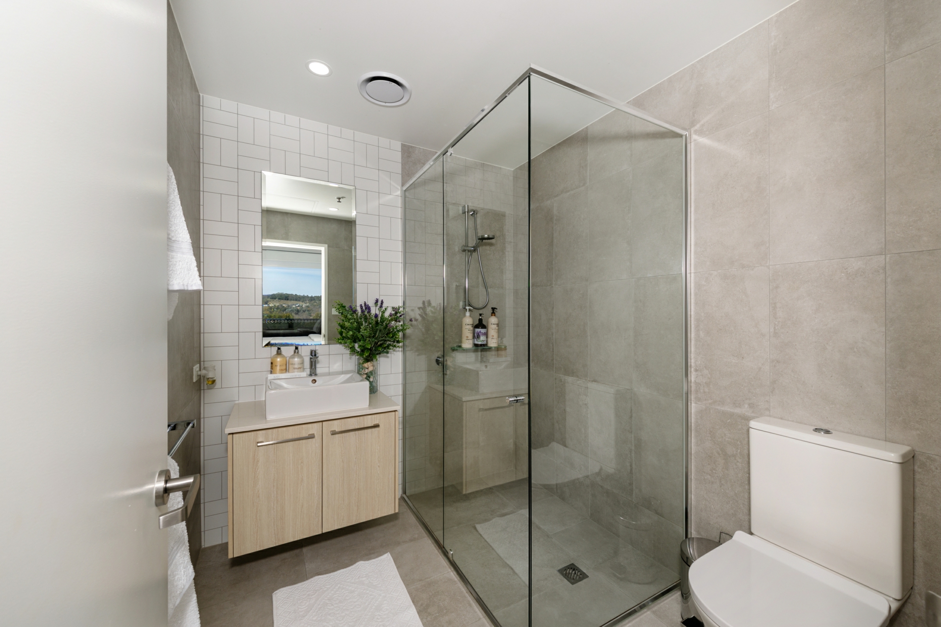 63/11 Irving Street — photo 13 of 24
