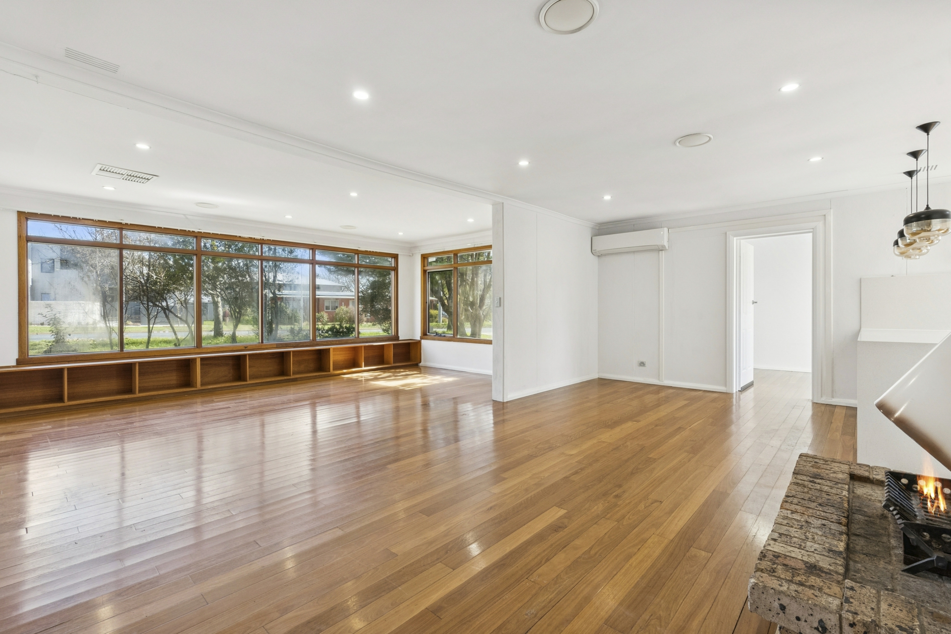 96 Cowper Street — photo 2 of 27