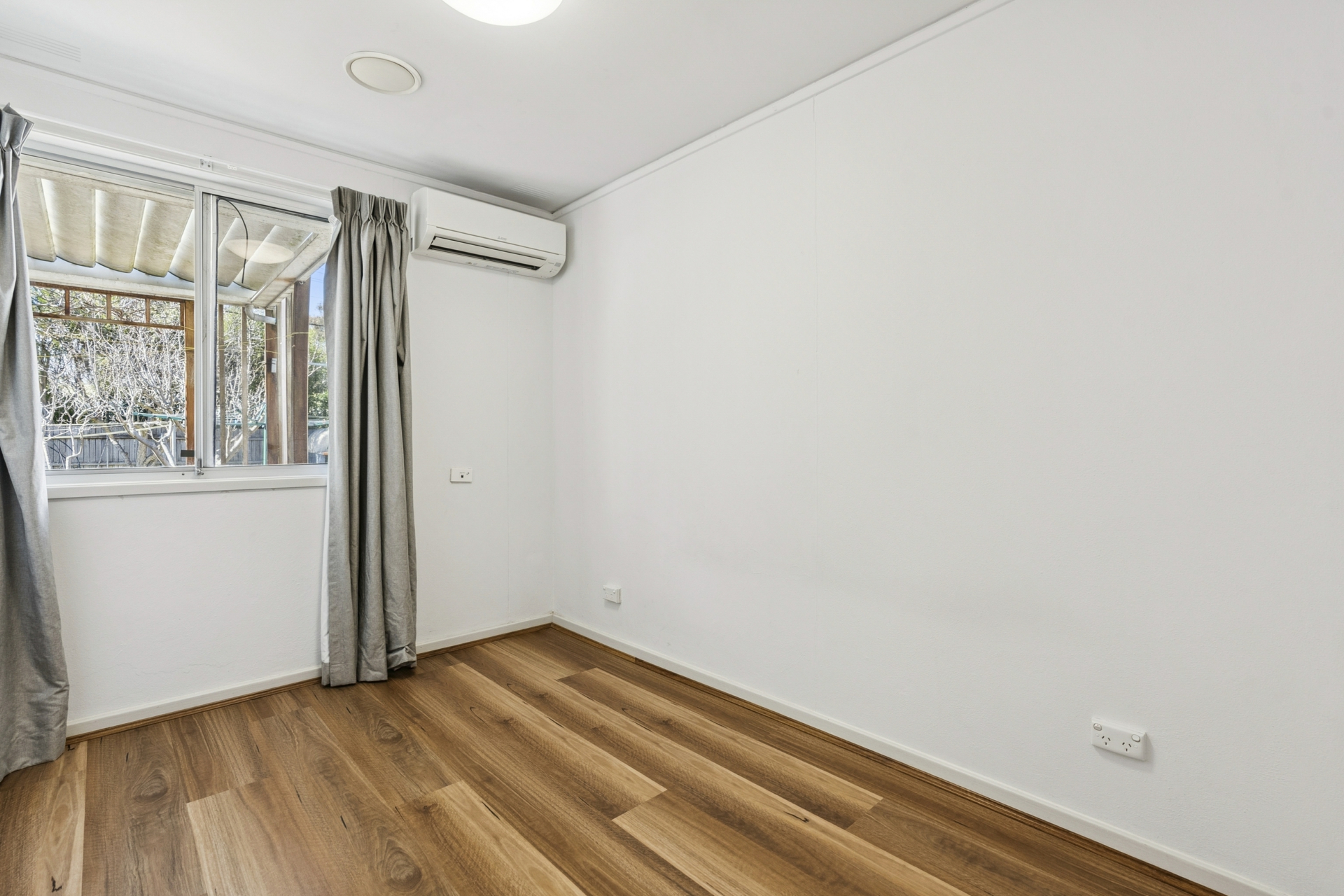 96 Cowper Street — photo 17 of 27