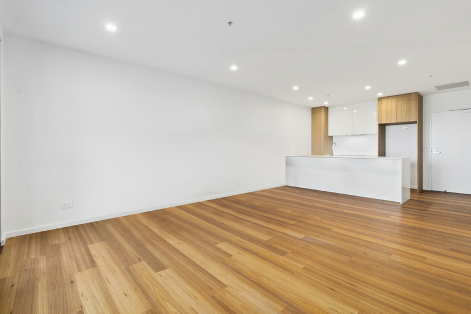 66/11 Camilleri Way — photo 6 of 17