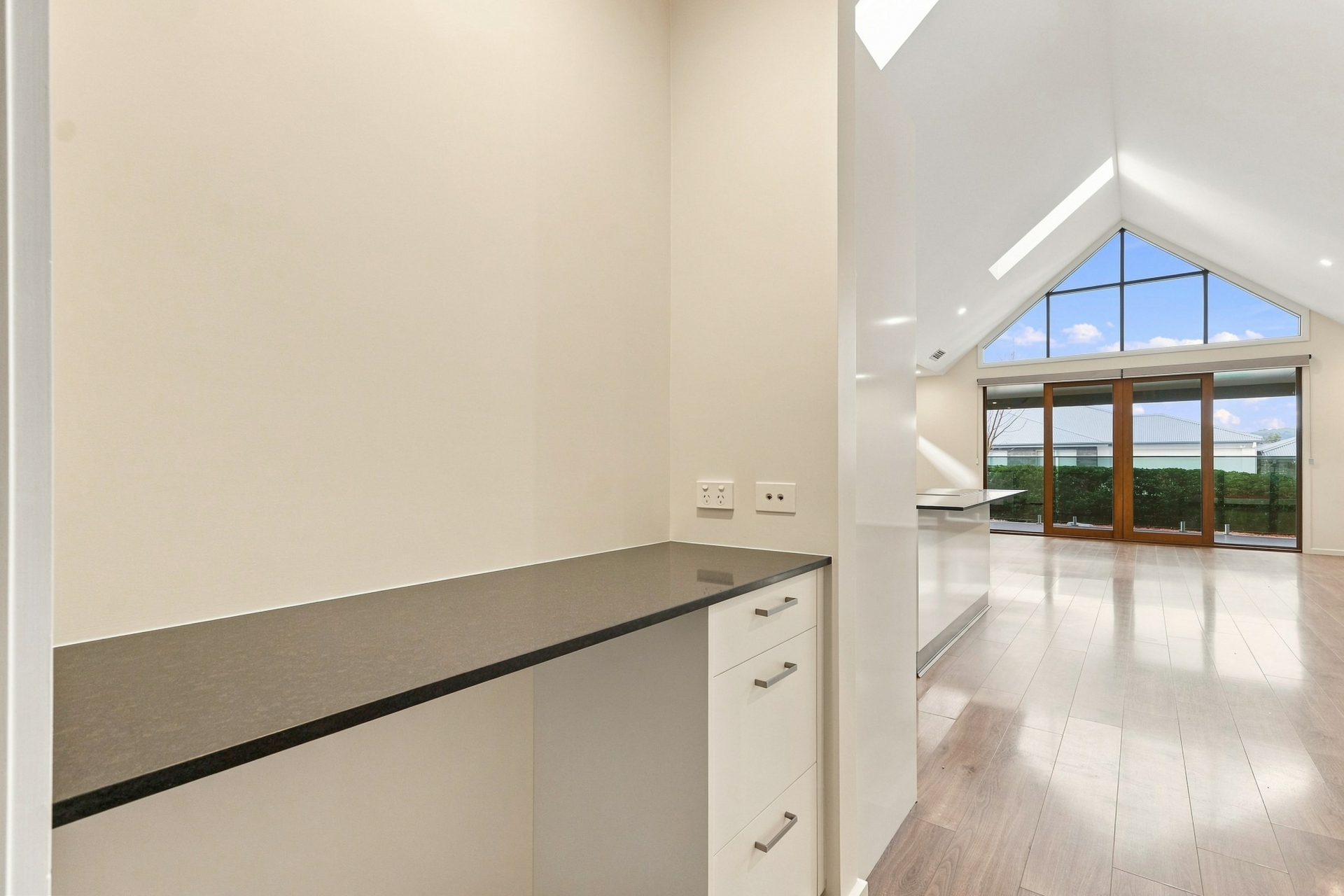 7 Fowlie Terrace — photo 3 of 30