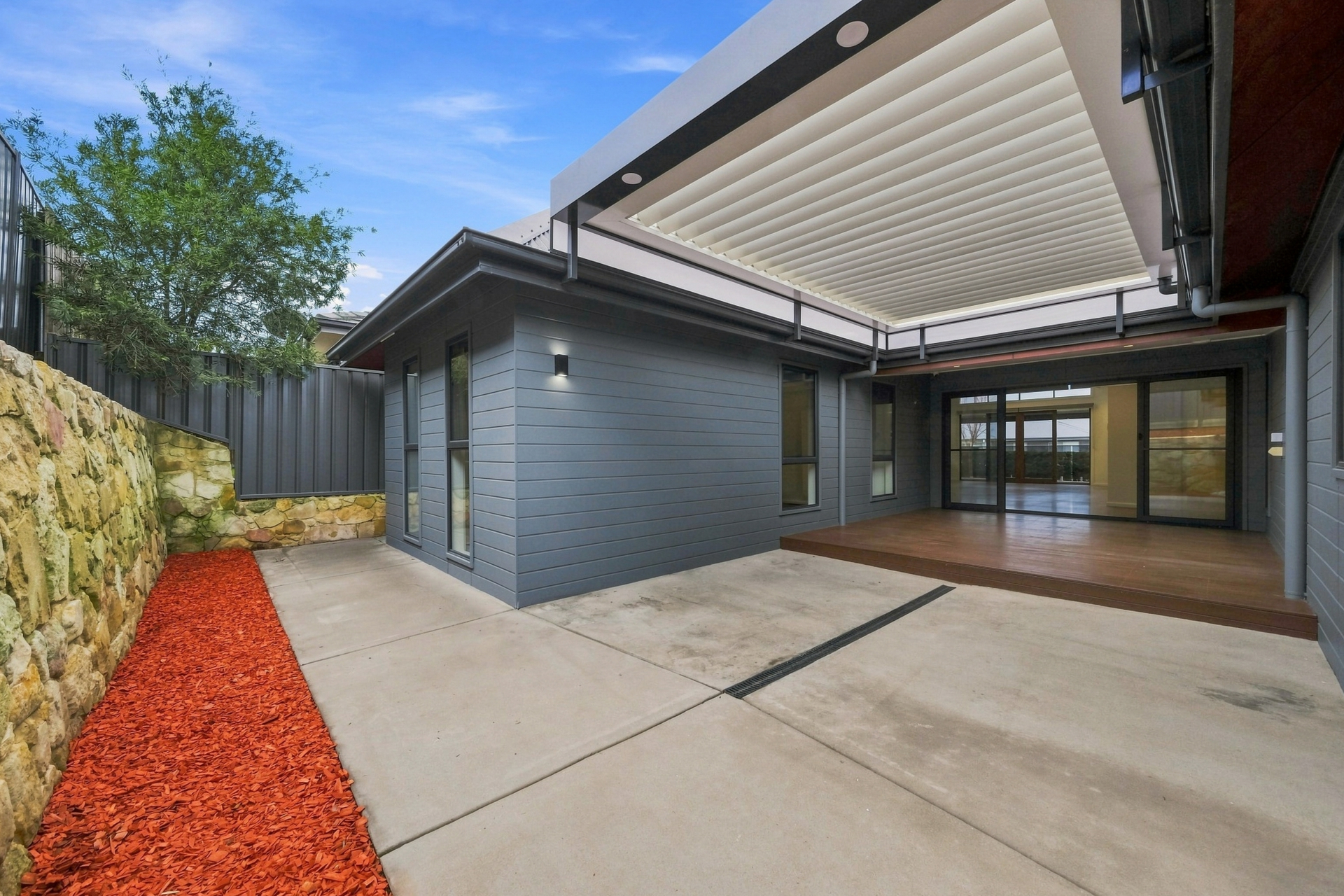 7 Fowlie Terrace — photo 26 of 30