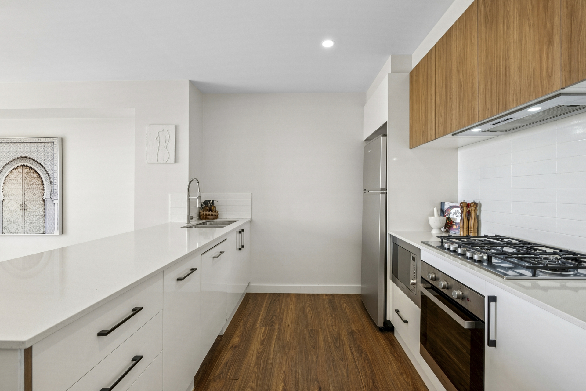 79 Holborow Avenue — photo 4 of 30