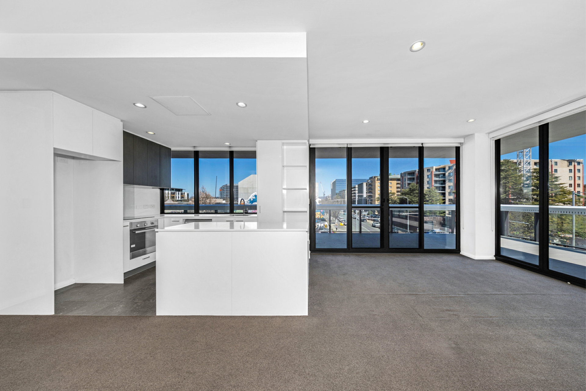 4/38 Mort Street — photo from LJ Hooker Canberra City