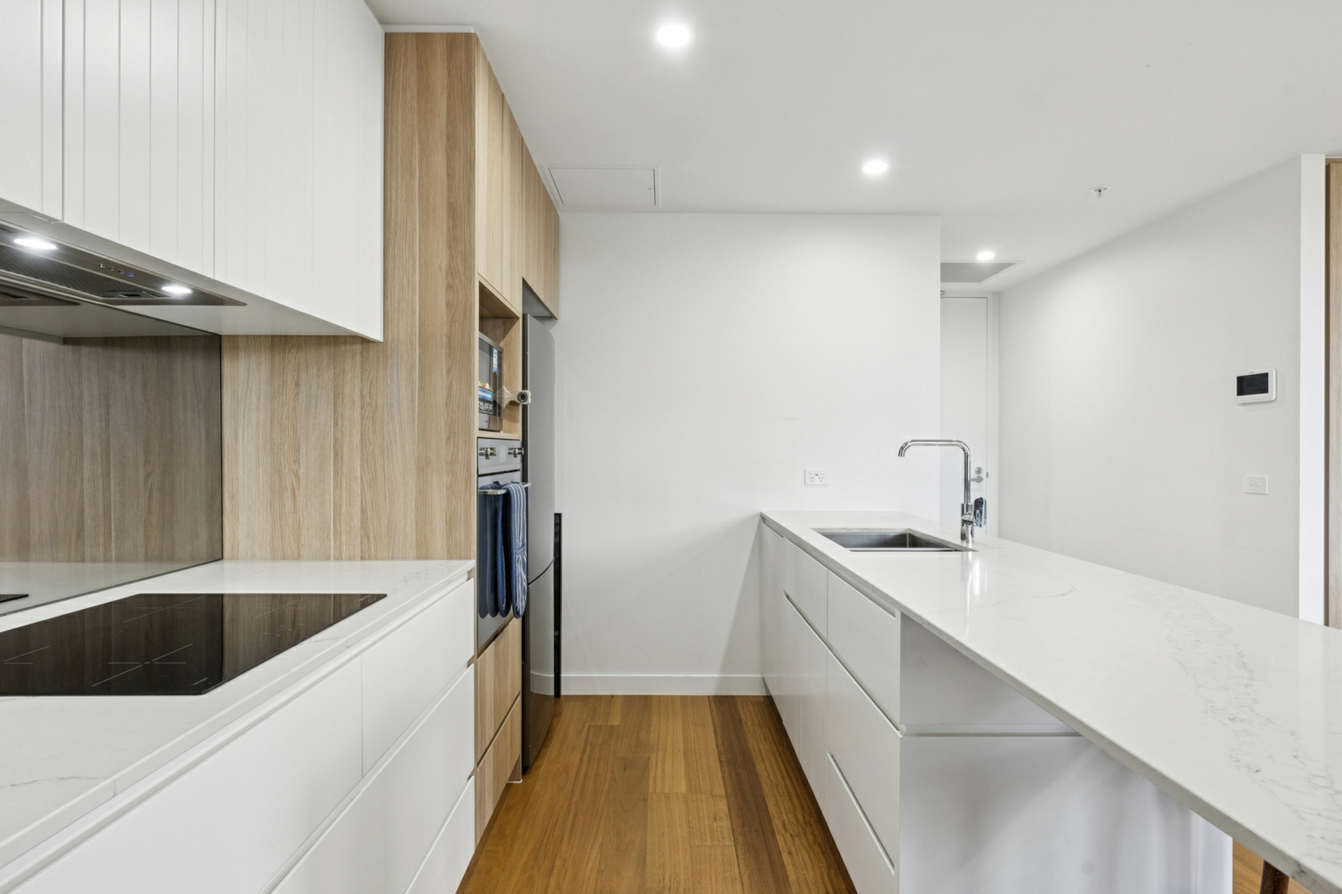 320/45 Ainslie Avenue — photo 12 of 21