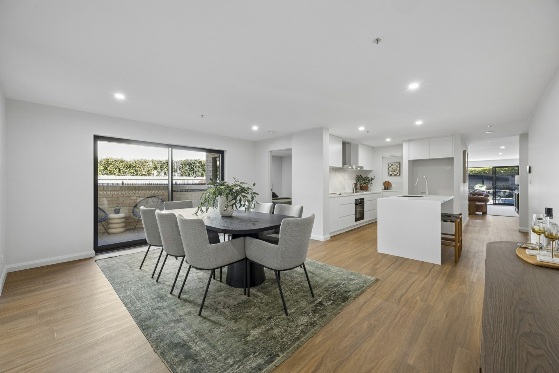 1/37 Forbes Street — photo 3 of 30