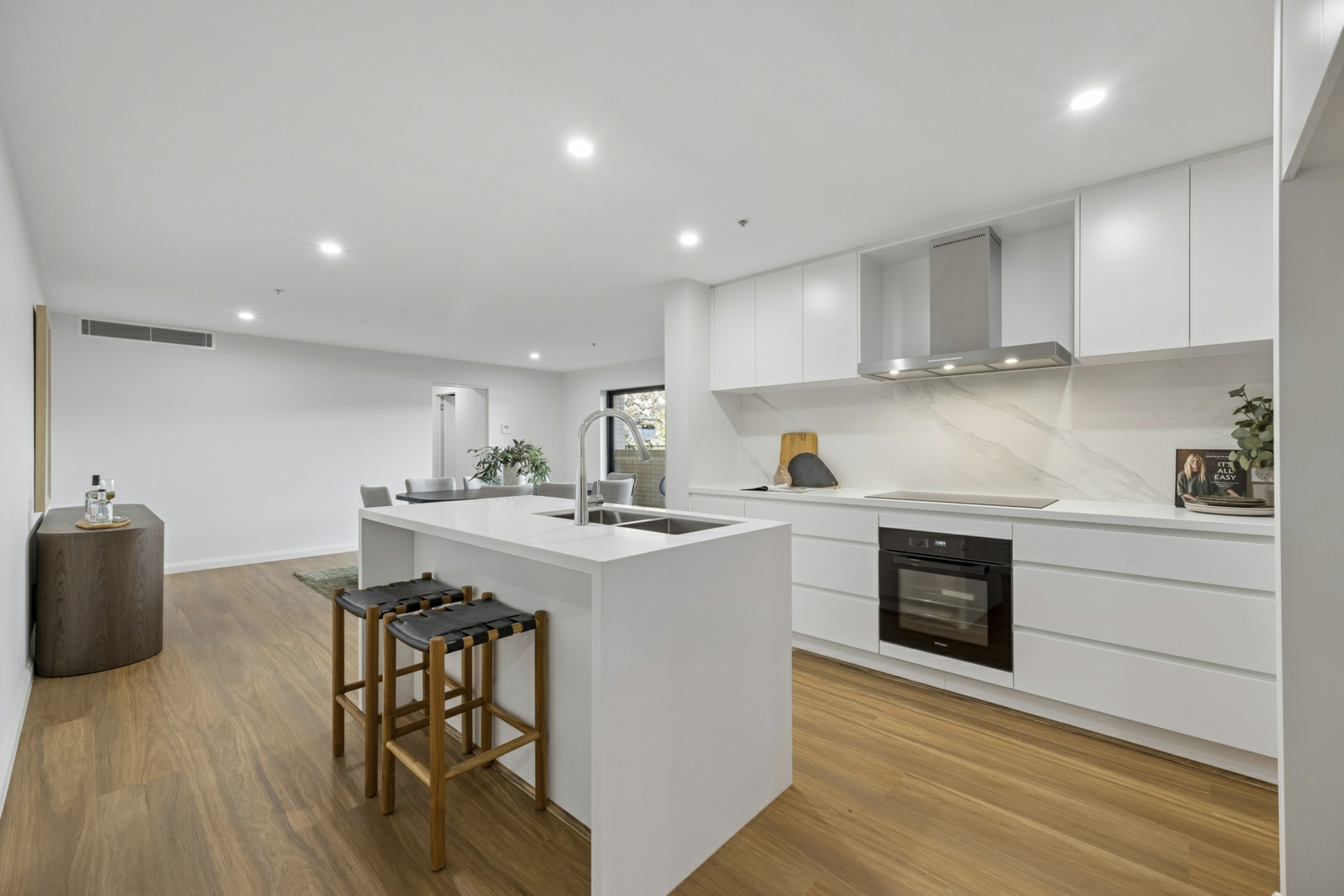 1/37 Forbes Street — photo 8 of 30