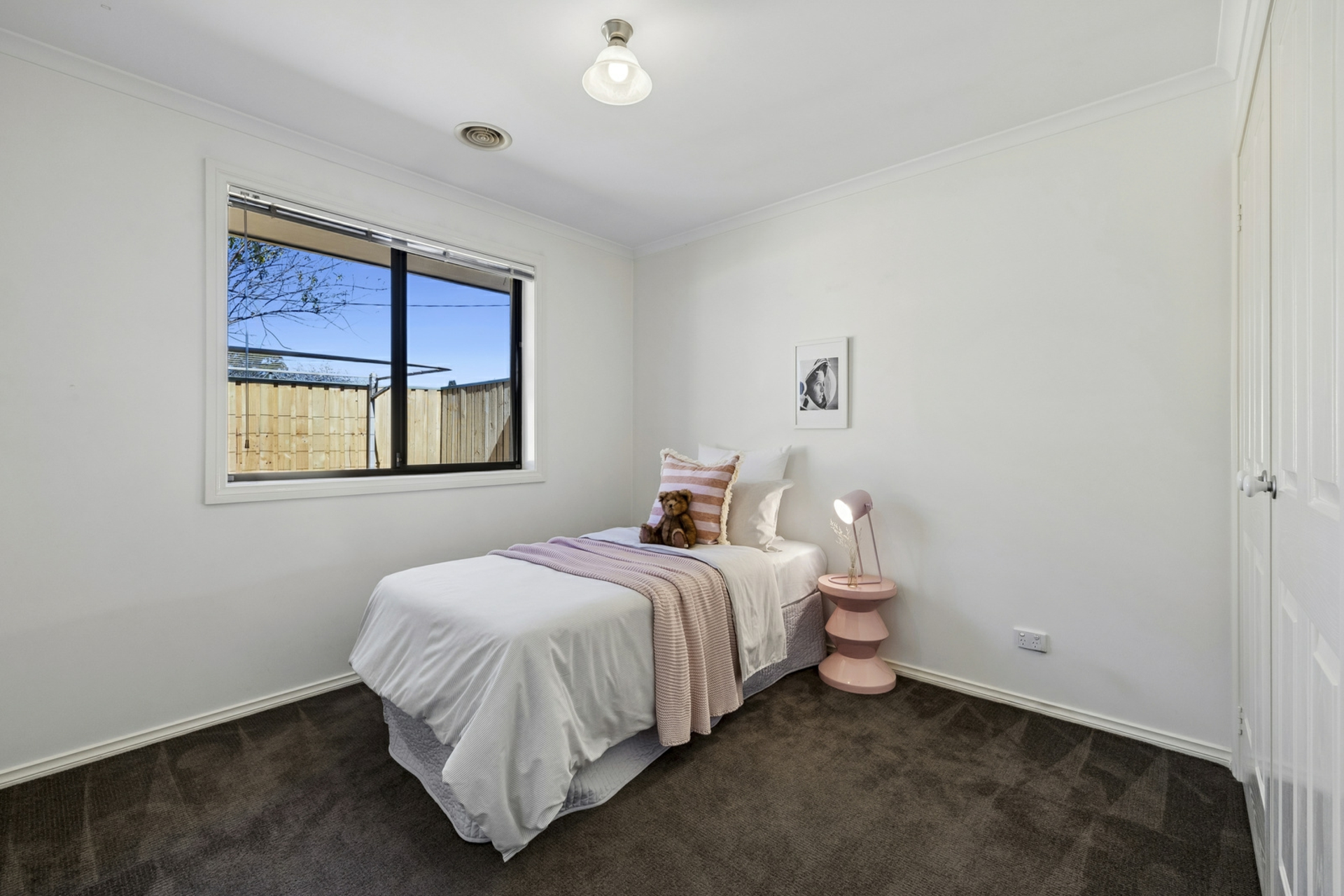 27 Melba Street — photo 16 of 28