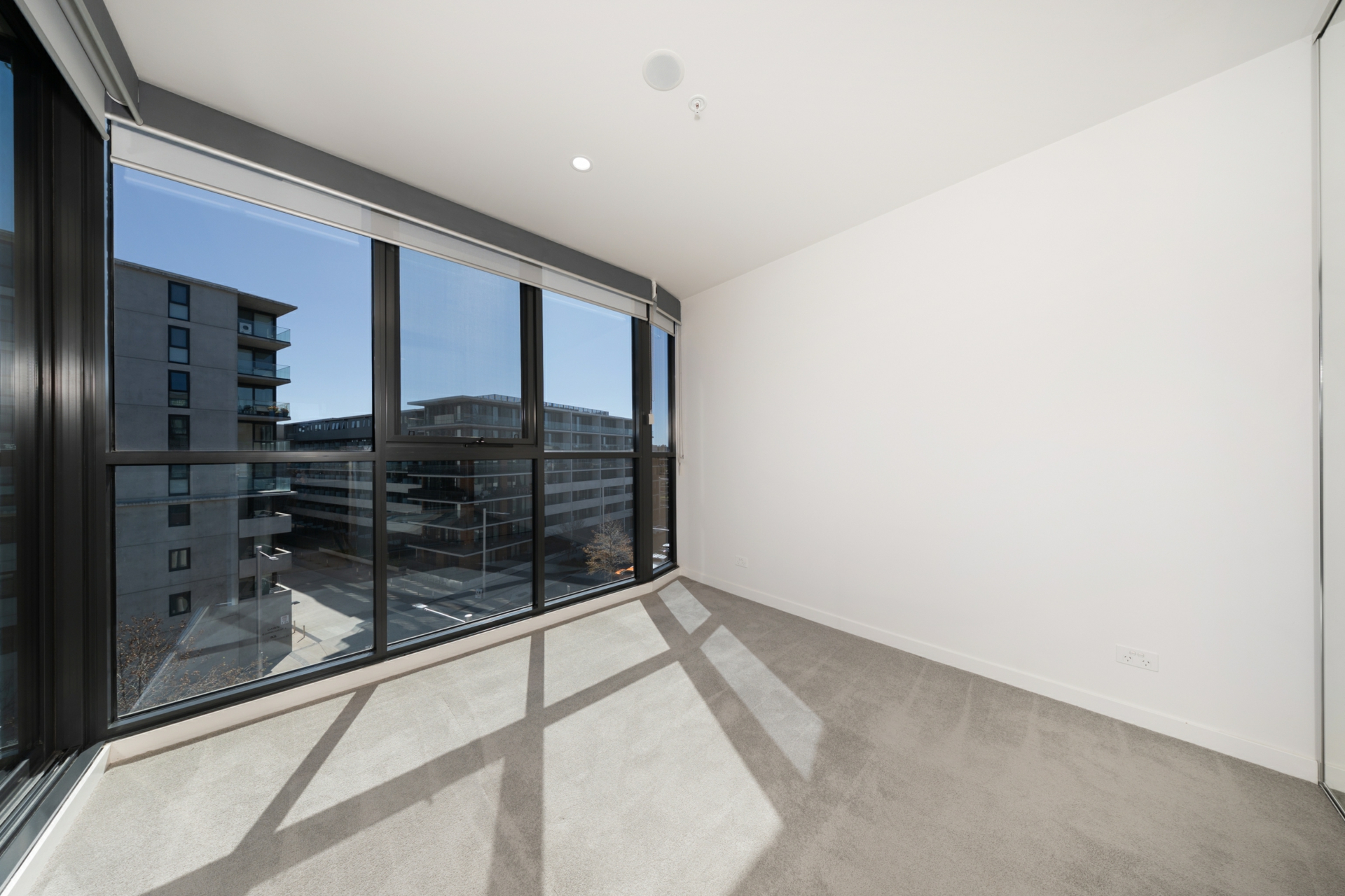 405/2 Batman Street — photo 5 of 16