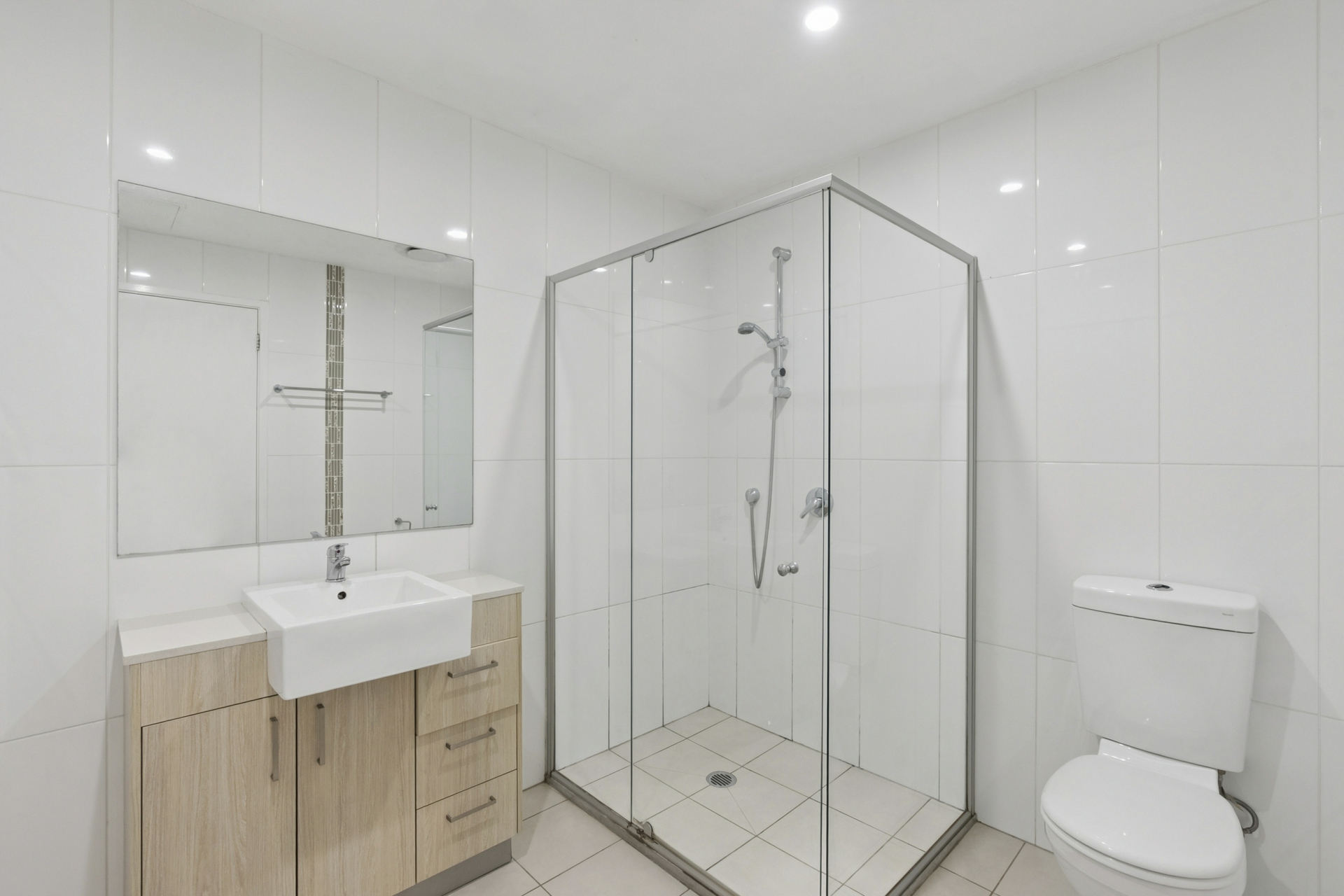 40/311 Flemington Road — photo 10 of 16