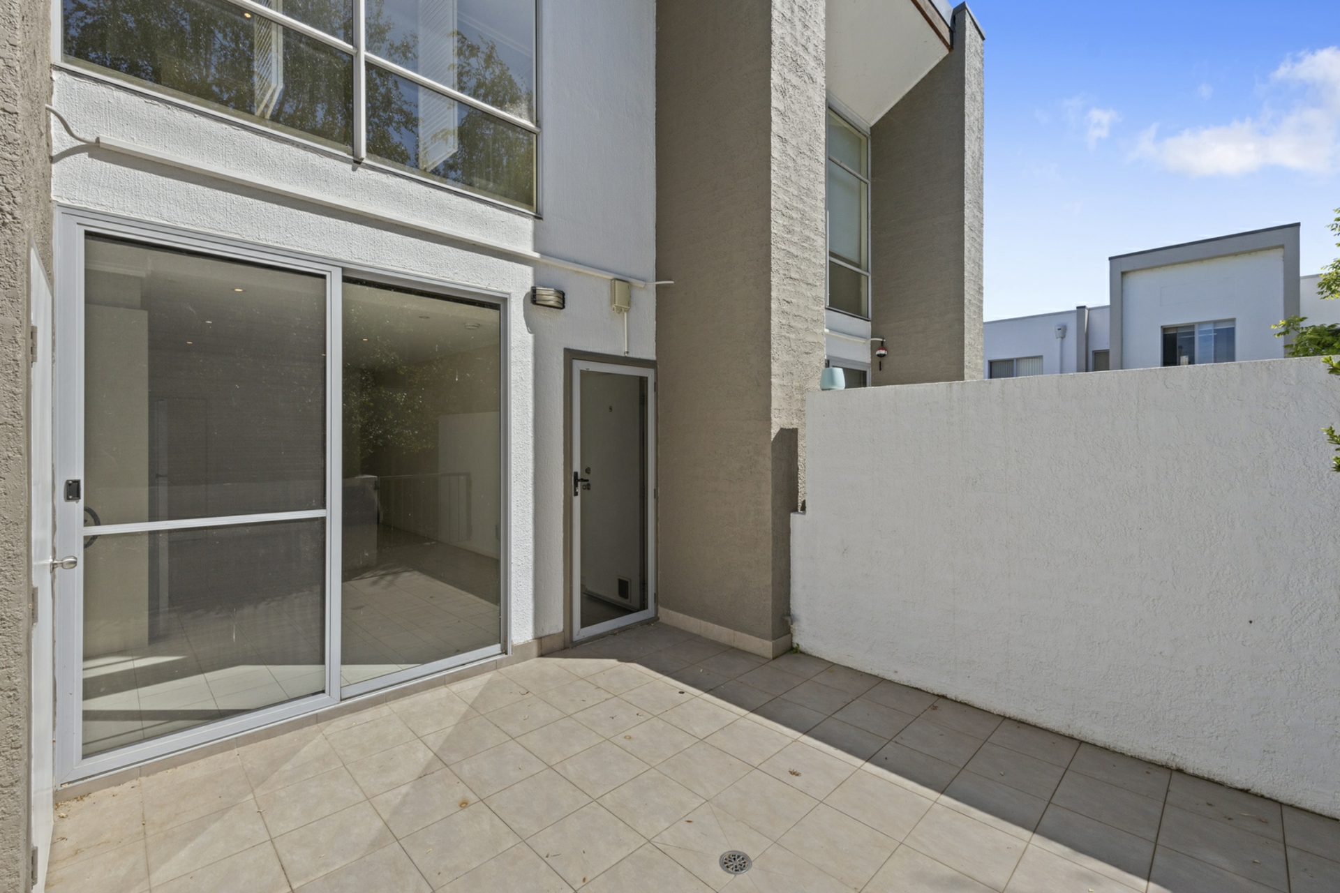 8/20 Ijong Street — photo 8 of 14