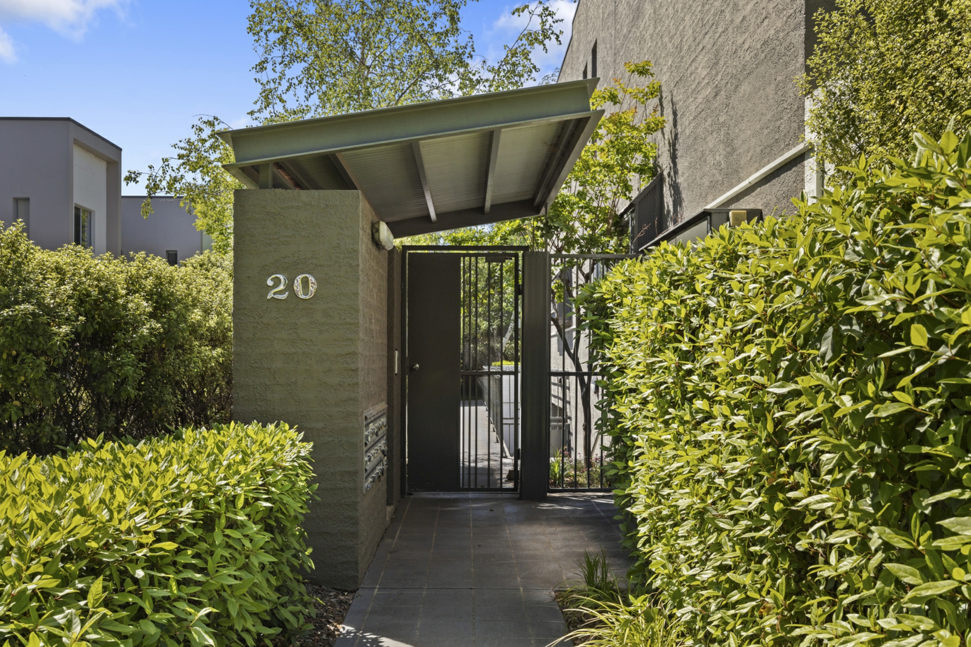 8/20 Ijong Street — photo 10 of 14