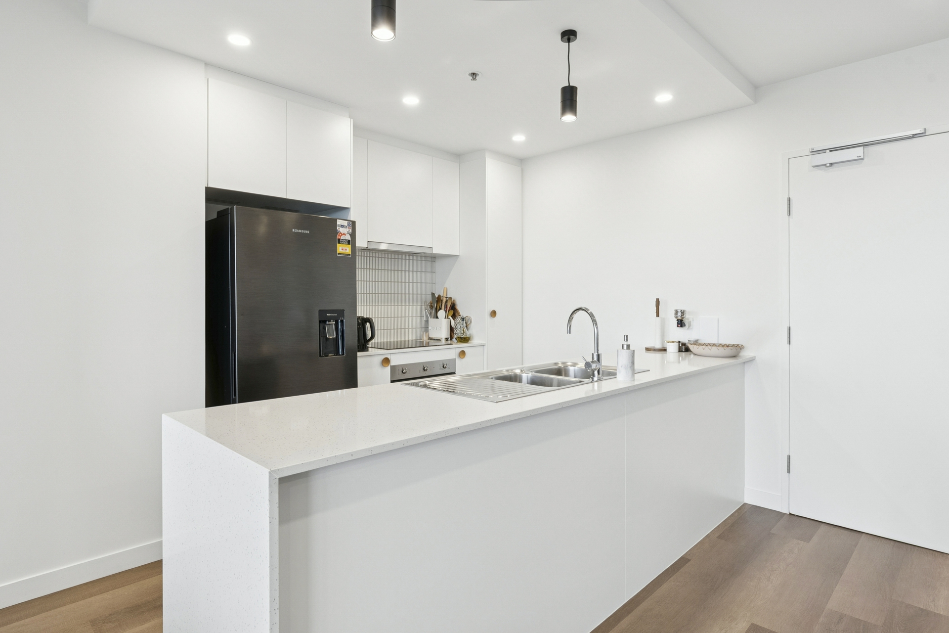 705/76 Steve Irwin Avenue — photo 10 of 25