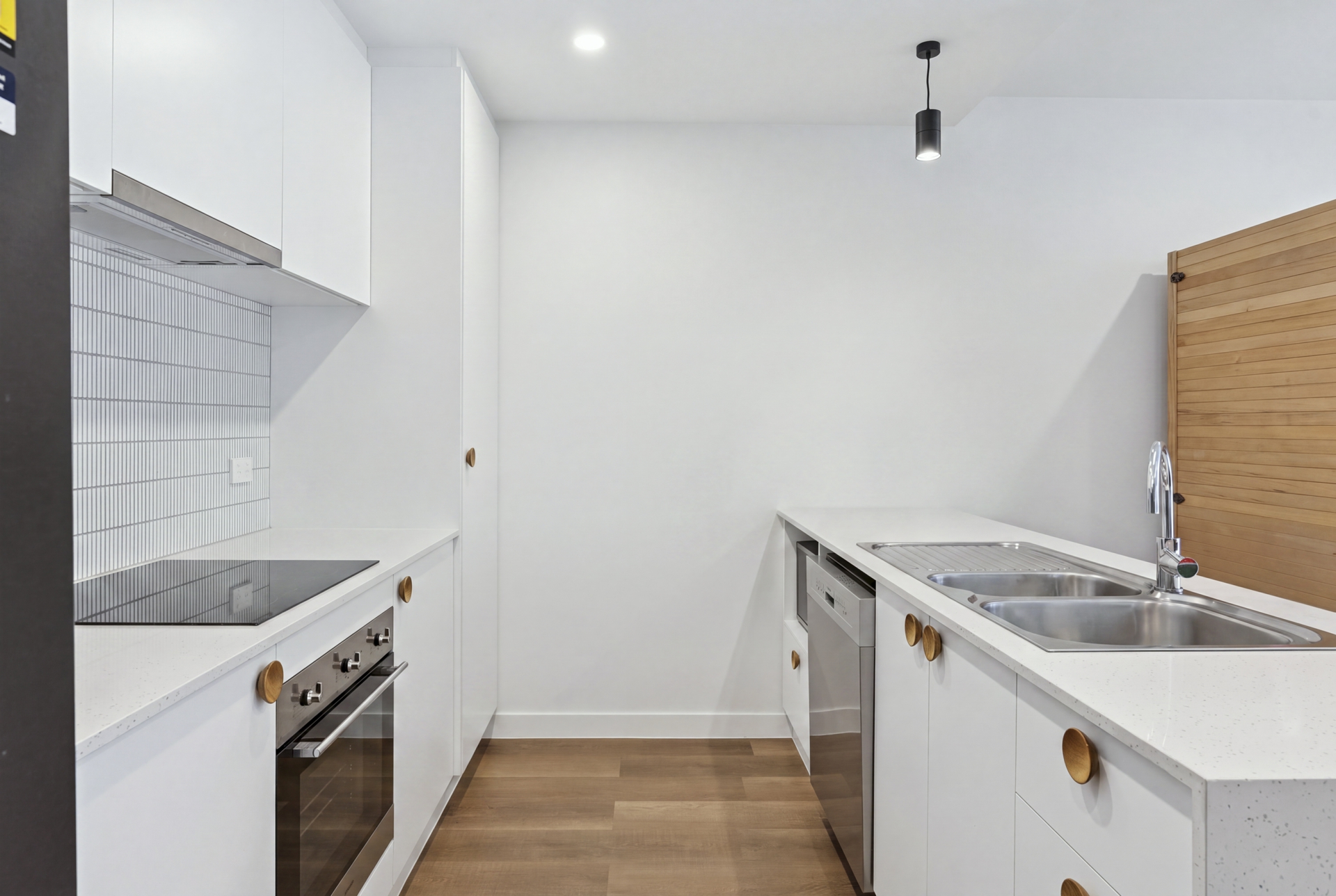 321/69 John Gorton Drive — photo 7 of 28