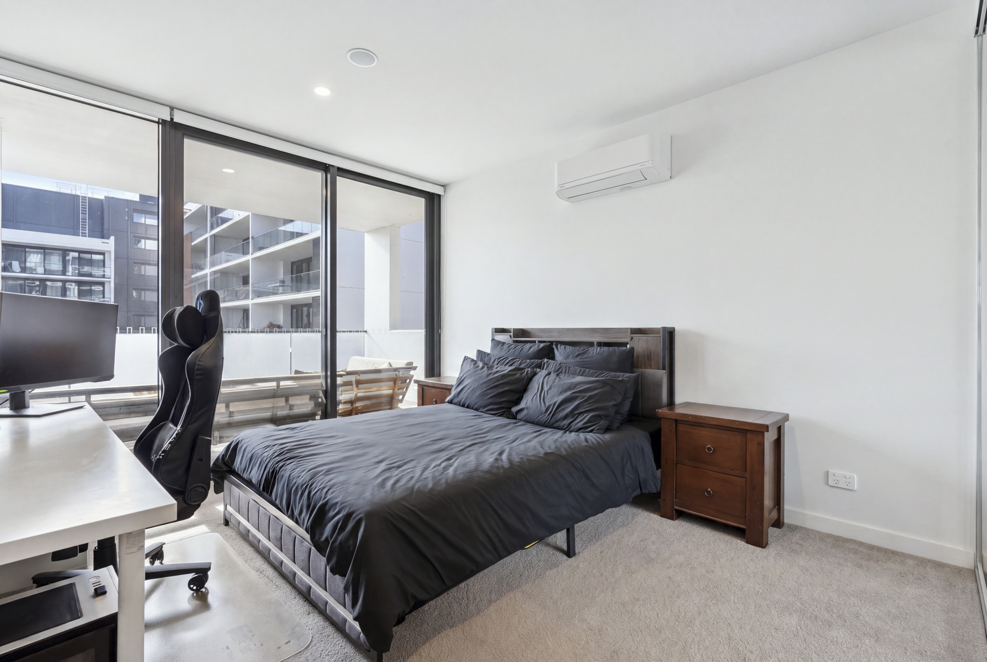 321/69 John Gorton Drive — photo 15 of 28
