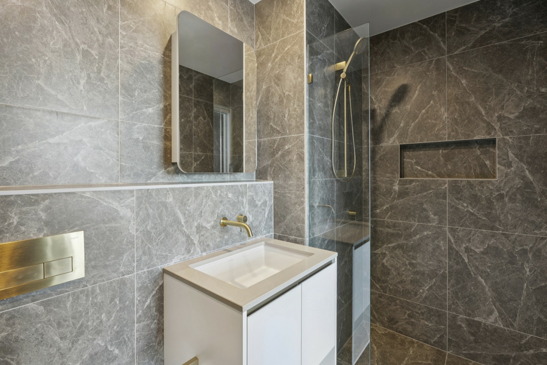 1215/1 Brewer Street — photo 12 of 25