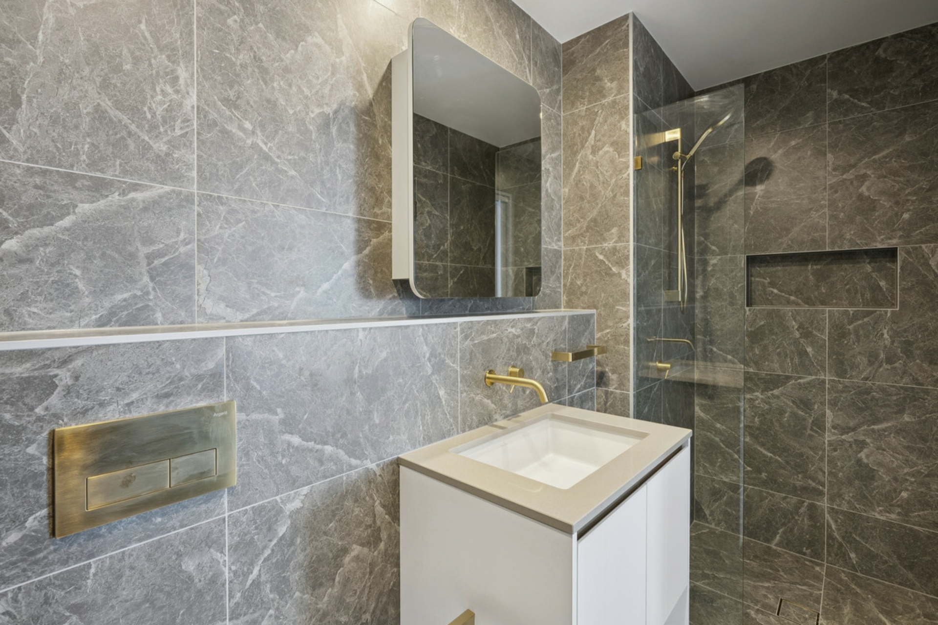 1215/1 Brewer Street — photo 15 of 25