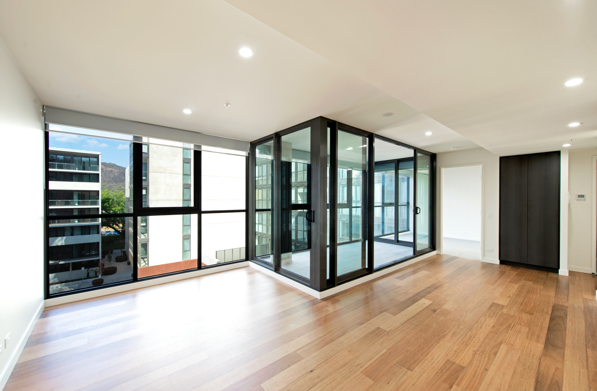 417/45 Ainslie Avenue — photo 5 of 11