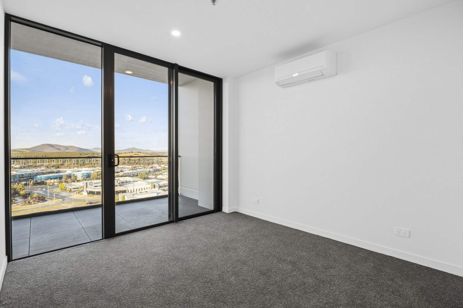 712/69 John Gorton Drive — photo 5 of 14