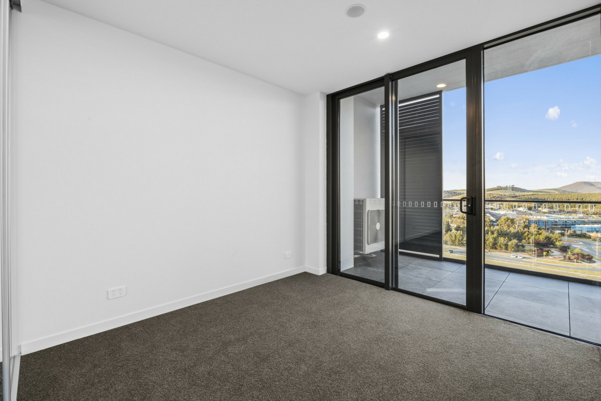 712/69 John Gorton Drive — photo 8 of 14