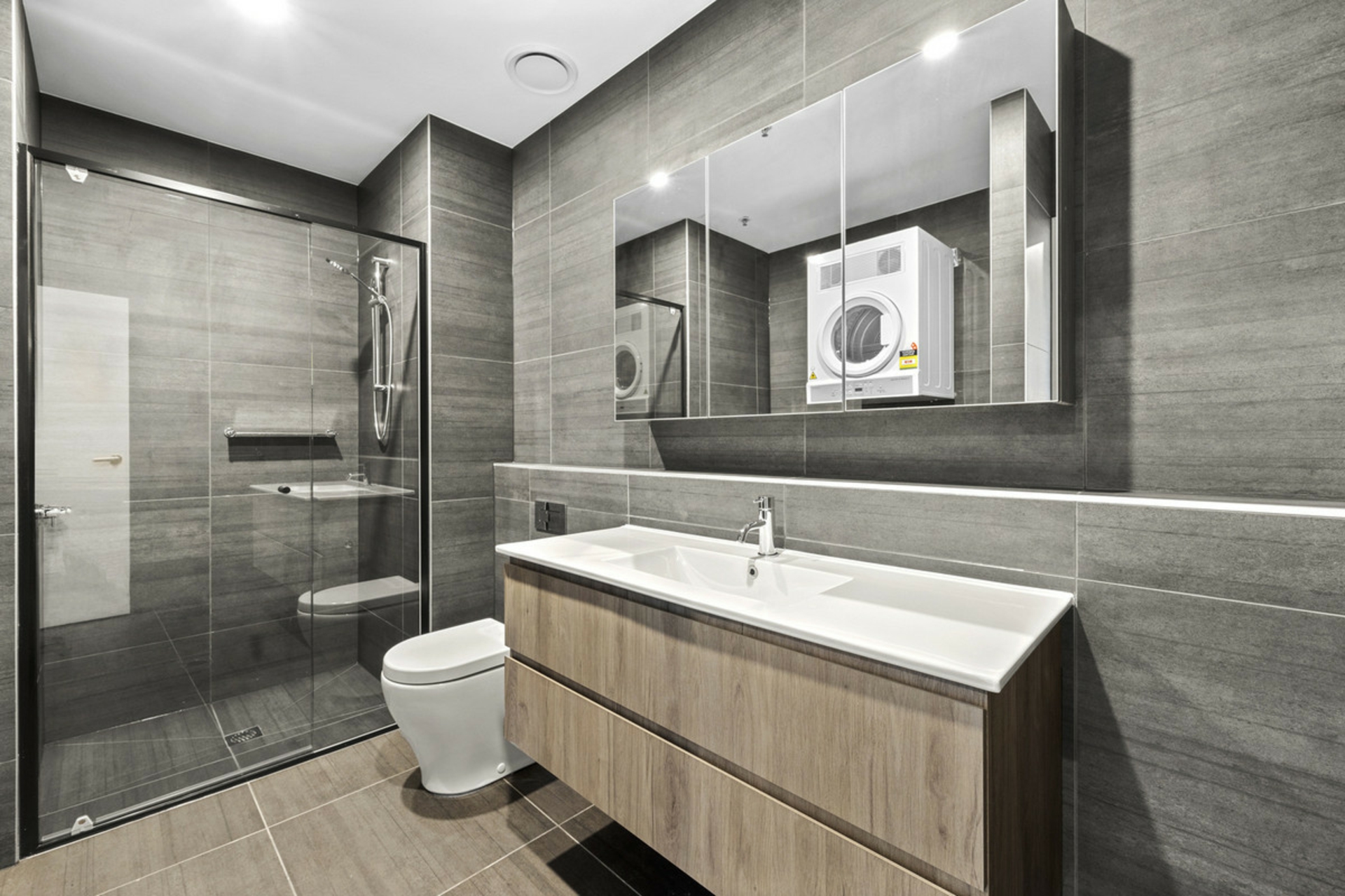 712/69 John Gorton Drive — photo 9 of 14