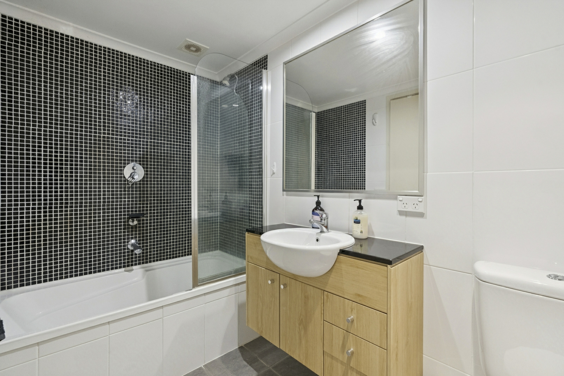 53/66 Allara Street — photo 13 of 28