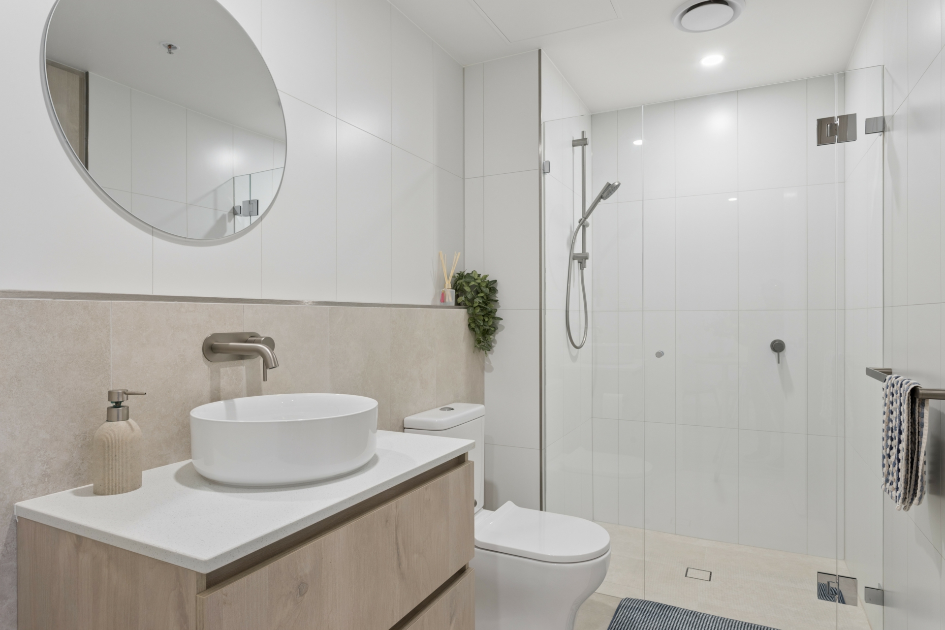 713/61 Camilleri Way — photo 4 of 13