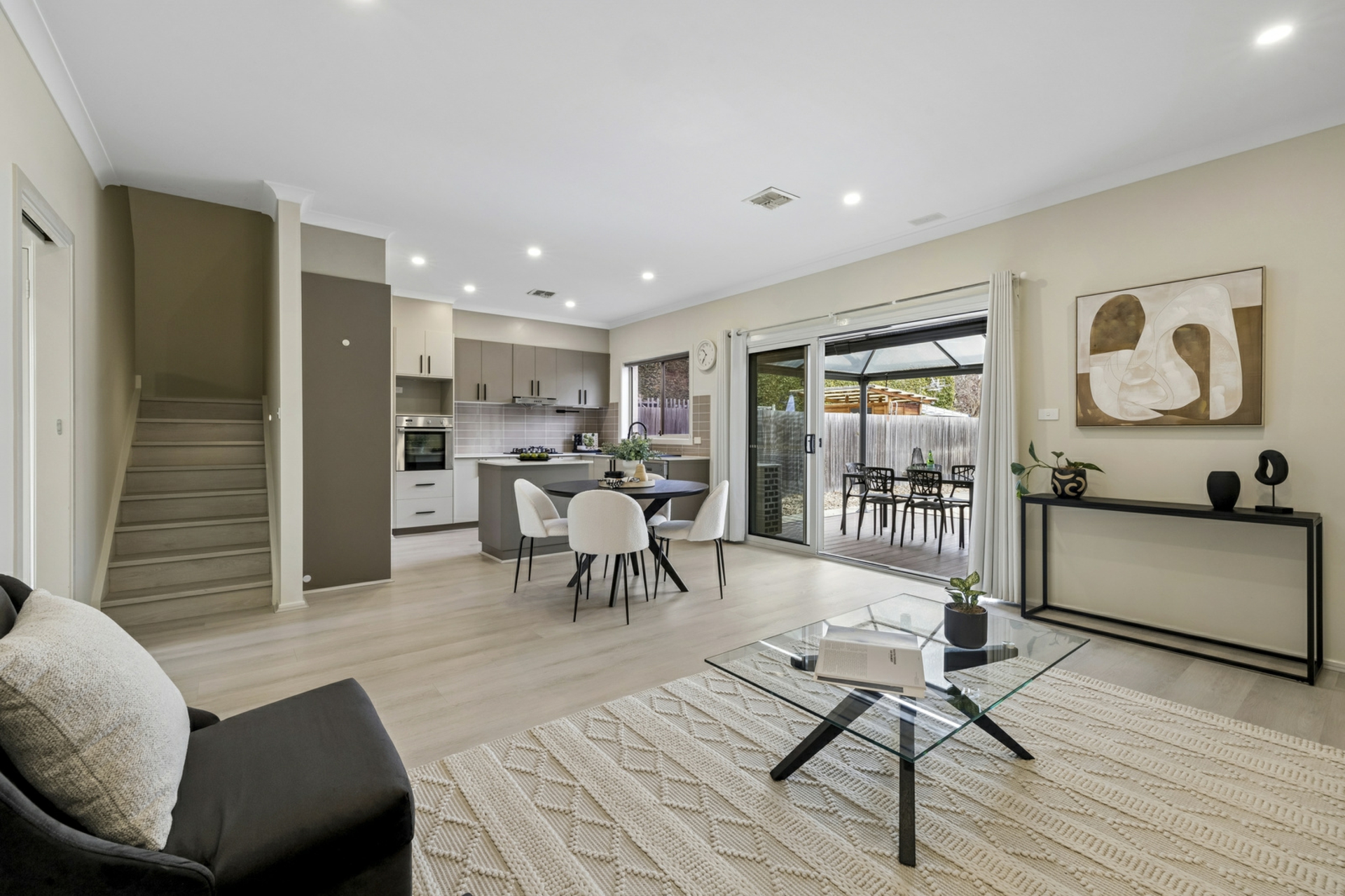 40 Mapleton Avenue — photo 8 of 30