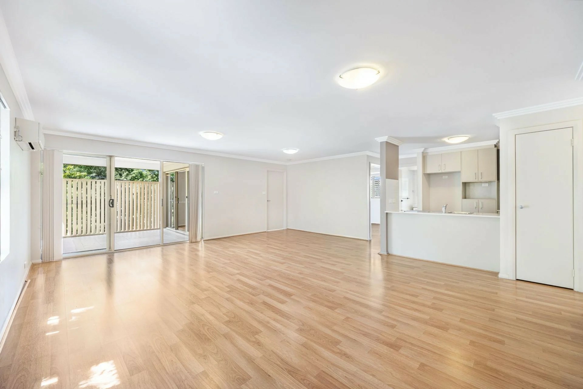 6/64 Macleay Street — photo 2 of 11