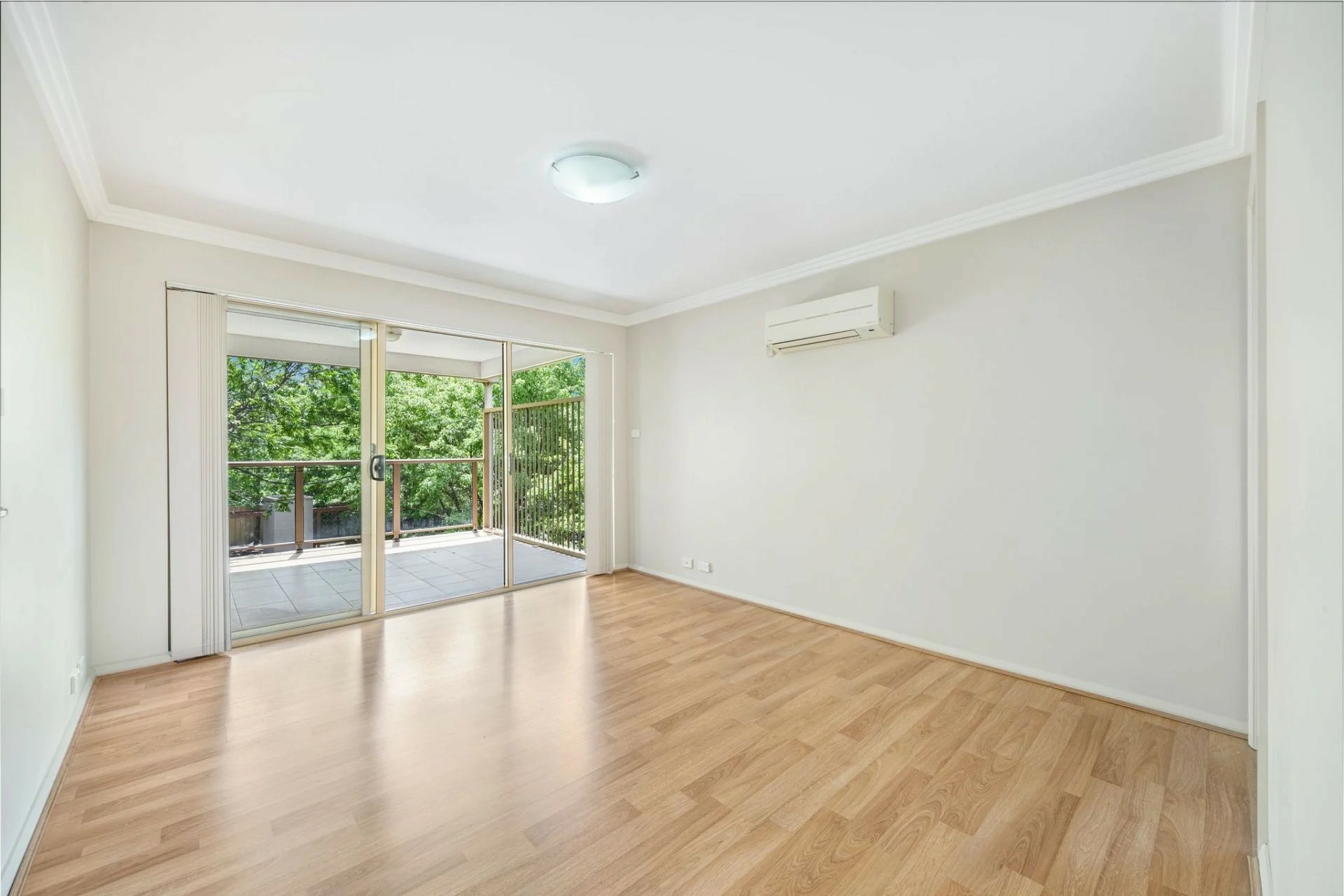 6/64 Macleay Street — photo 5 of 11