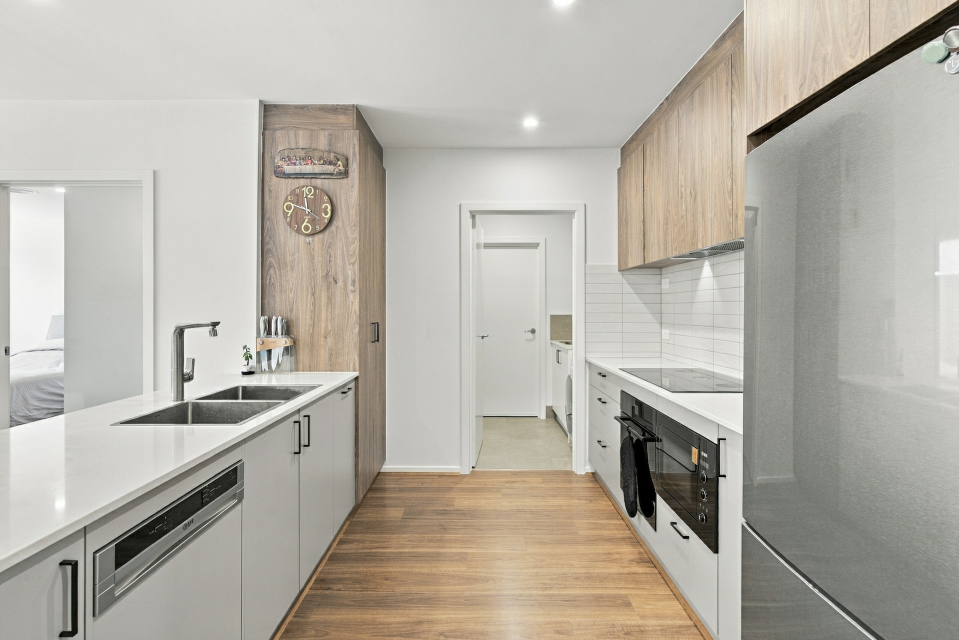 52/3 Martel Street — photo 3 of 30