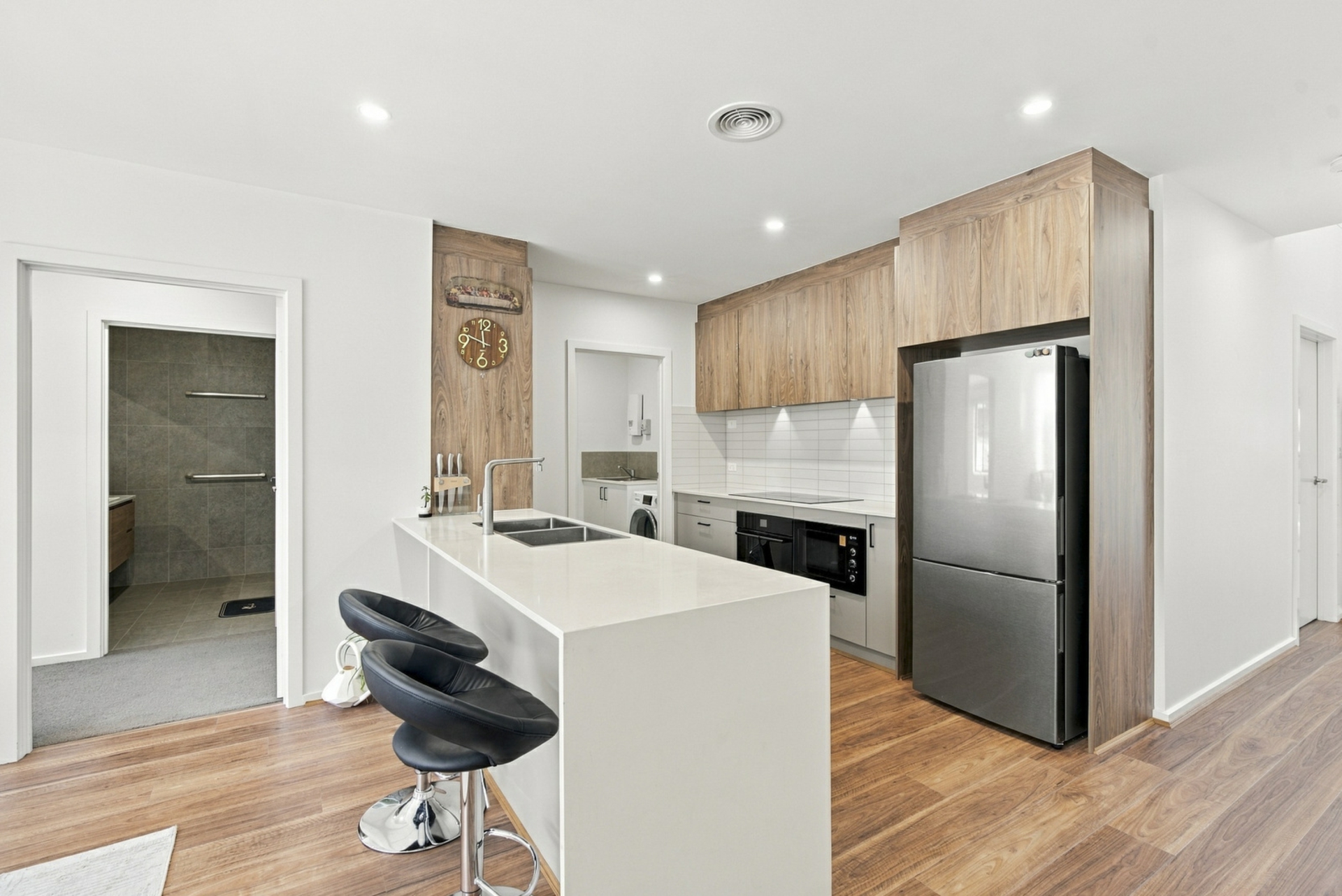 52/3 Martel Street — photo 4 of 30