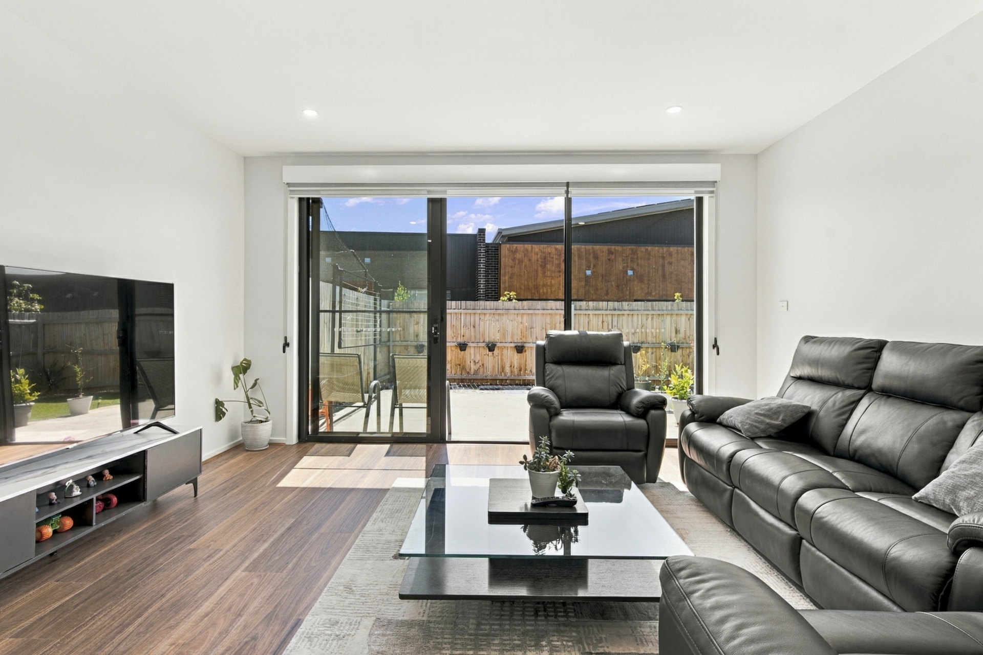 52/3 Martel Street — photo 9 of 30