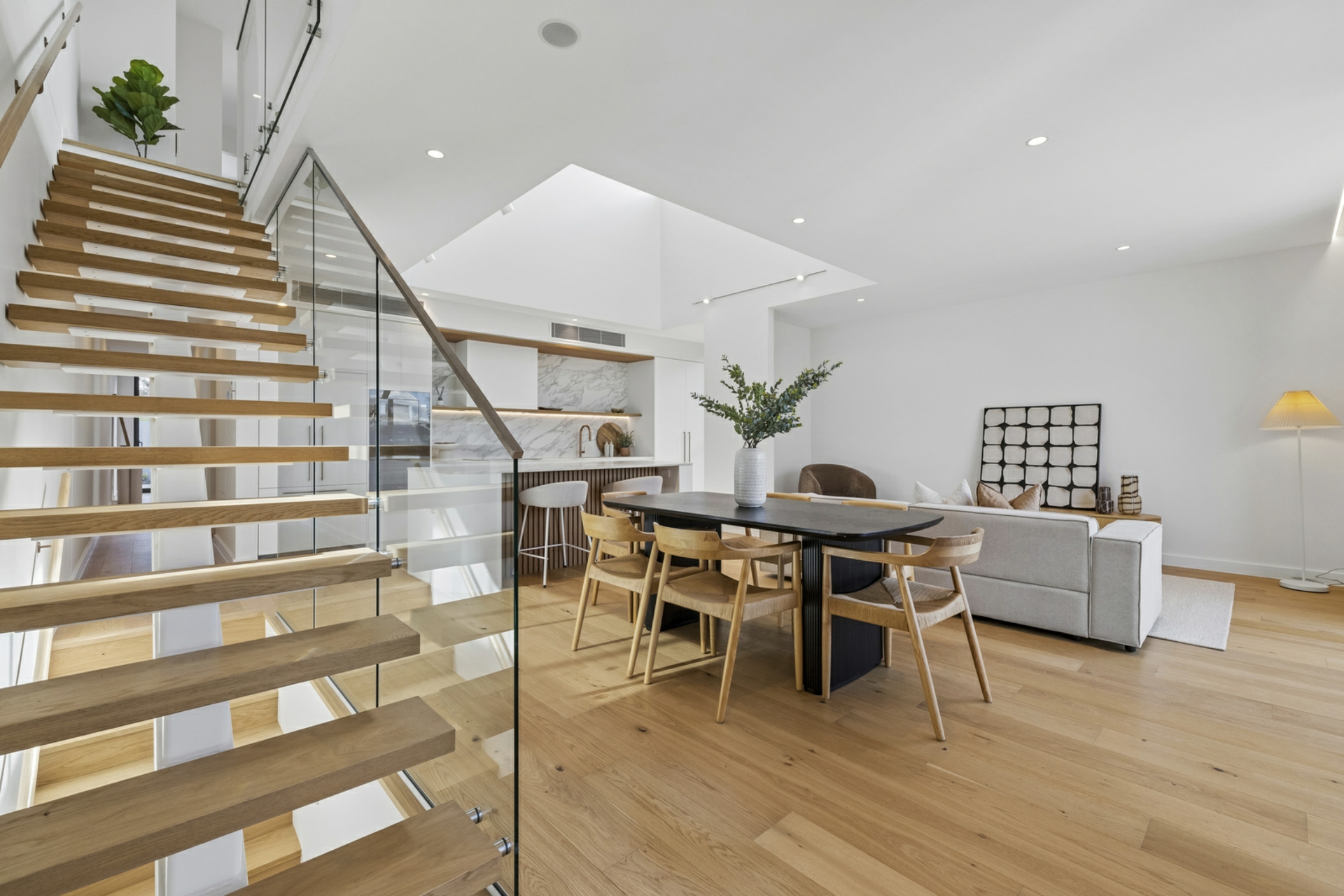 1/48 Stuart Street — photo 9 of 30