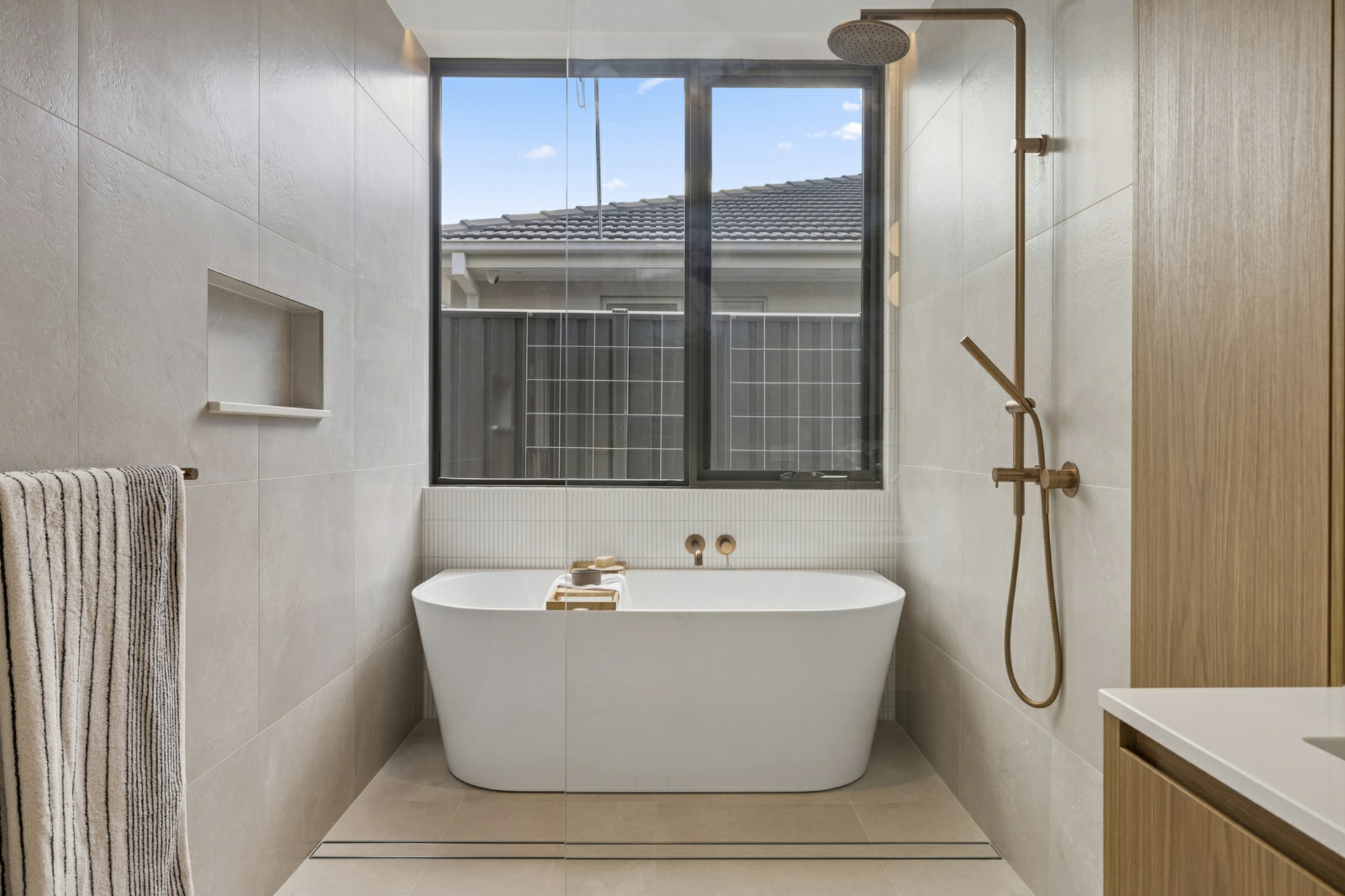 1/48 Stuart Street — photo 16 of 30