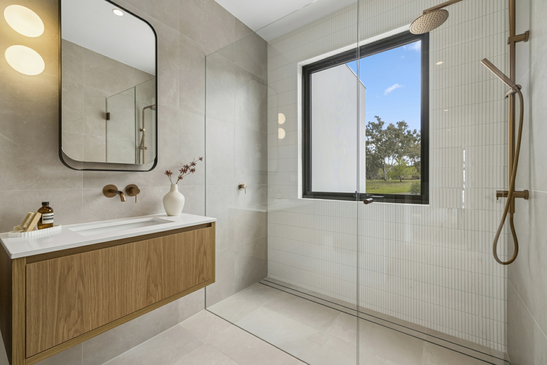 1/48 Stuart Street — photo 30 of 30
