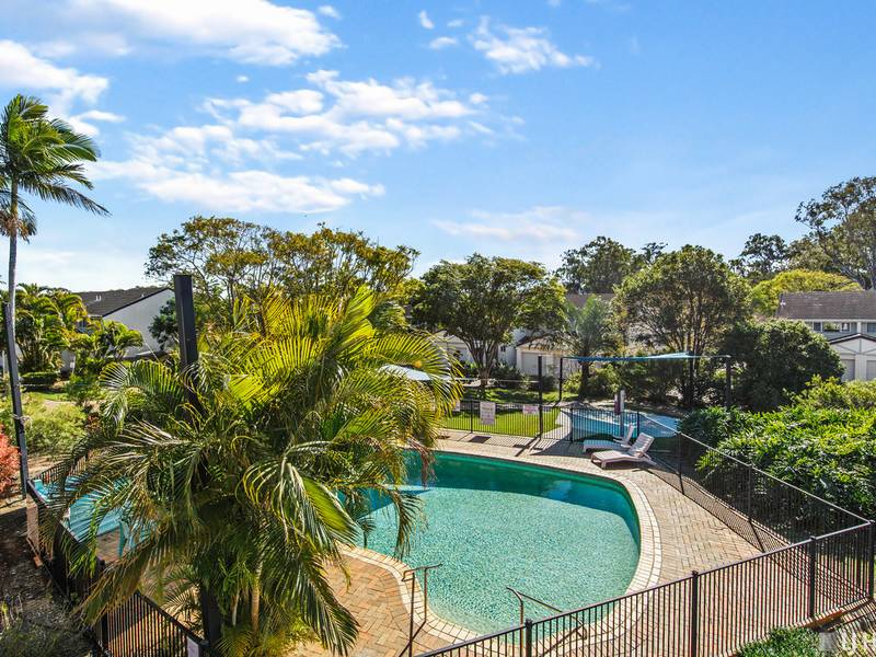82/14 Kensington Place, Birkdale