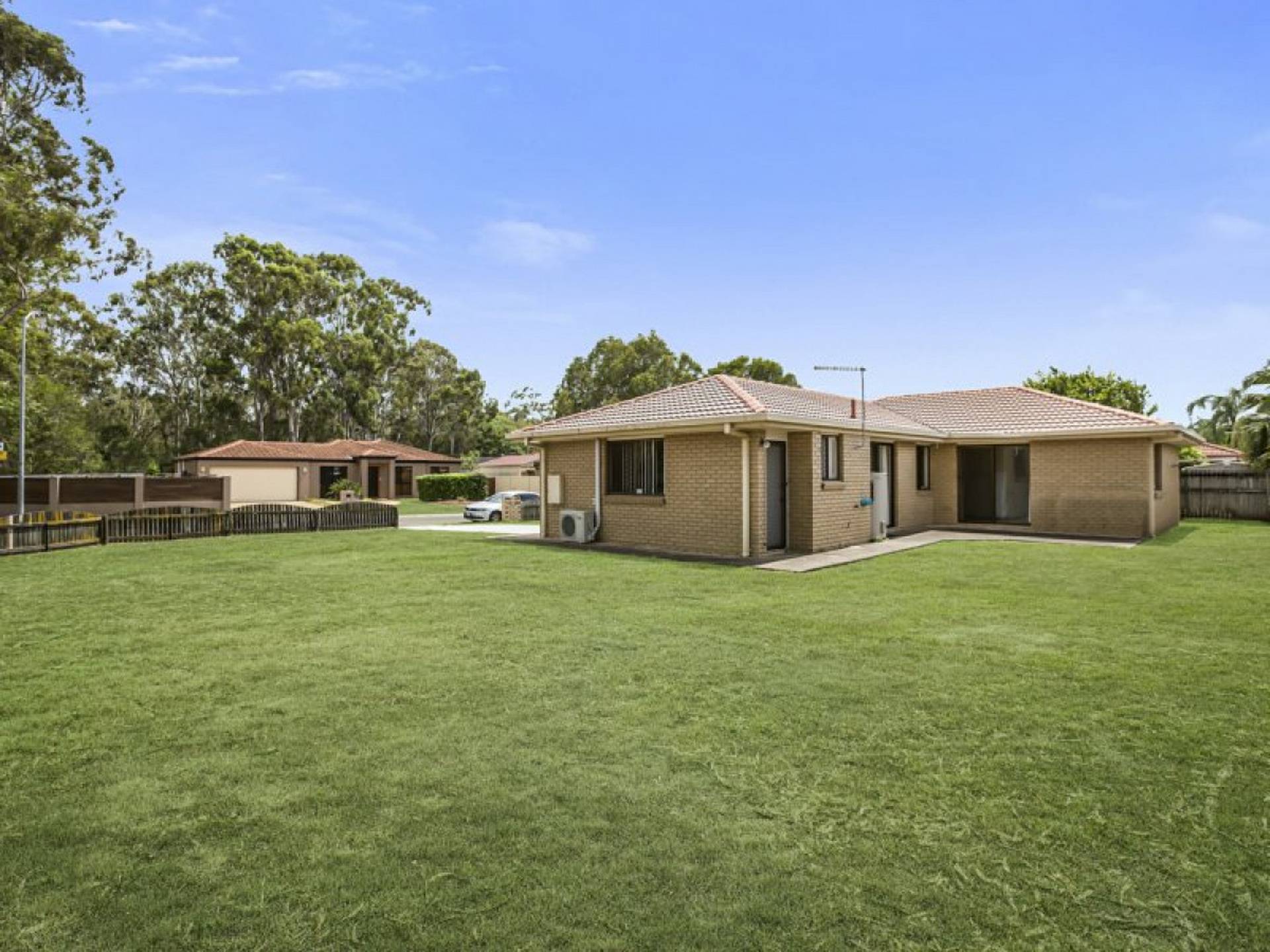 1 Tea Tree Court, VICTORIA POINT