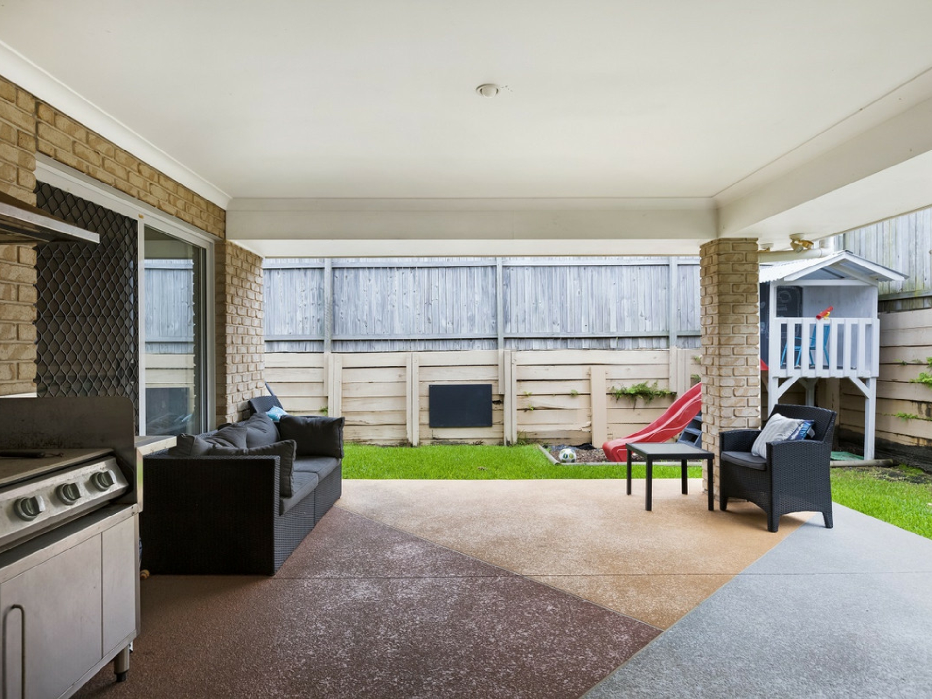 12 Daphne Place, WAKERLEY