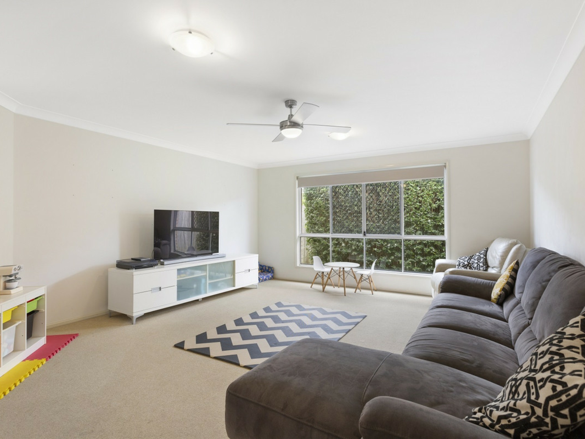 12 Daphne Place, WAKERLEY