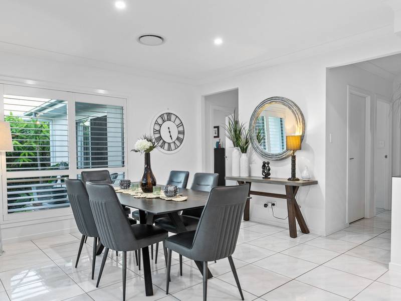10 Nadine Crescent, THORNLANDS