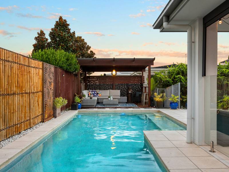 10 Nadine Crescent, THORNLANDS
