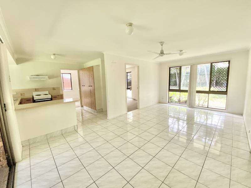 27 Burwood Road, ALEXANDRA HILLS