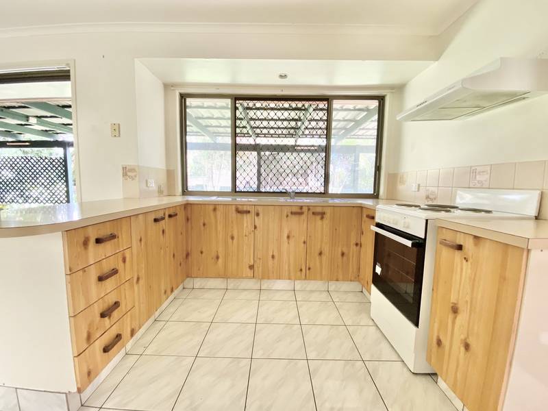 27 Burwood Road, ALEXANDRA HILLS