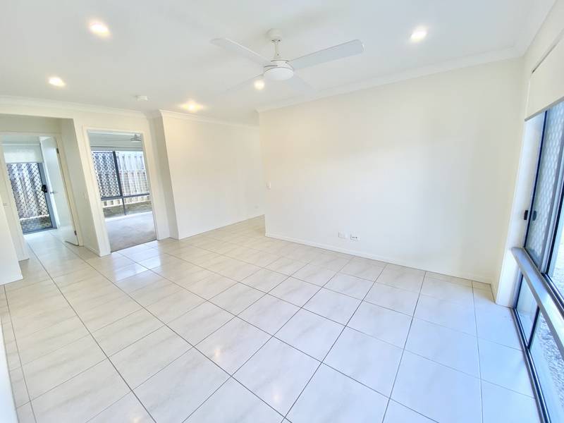 11 McBride Circuit, THORNLANDS